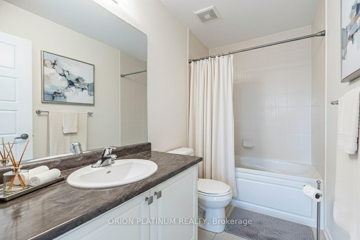 Photo 14 of 135 Pagebrook Crescent, Hamilton, Stoney Creek Mountain — HOMEH