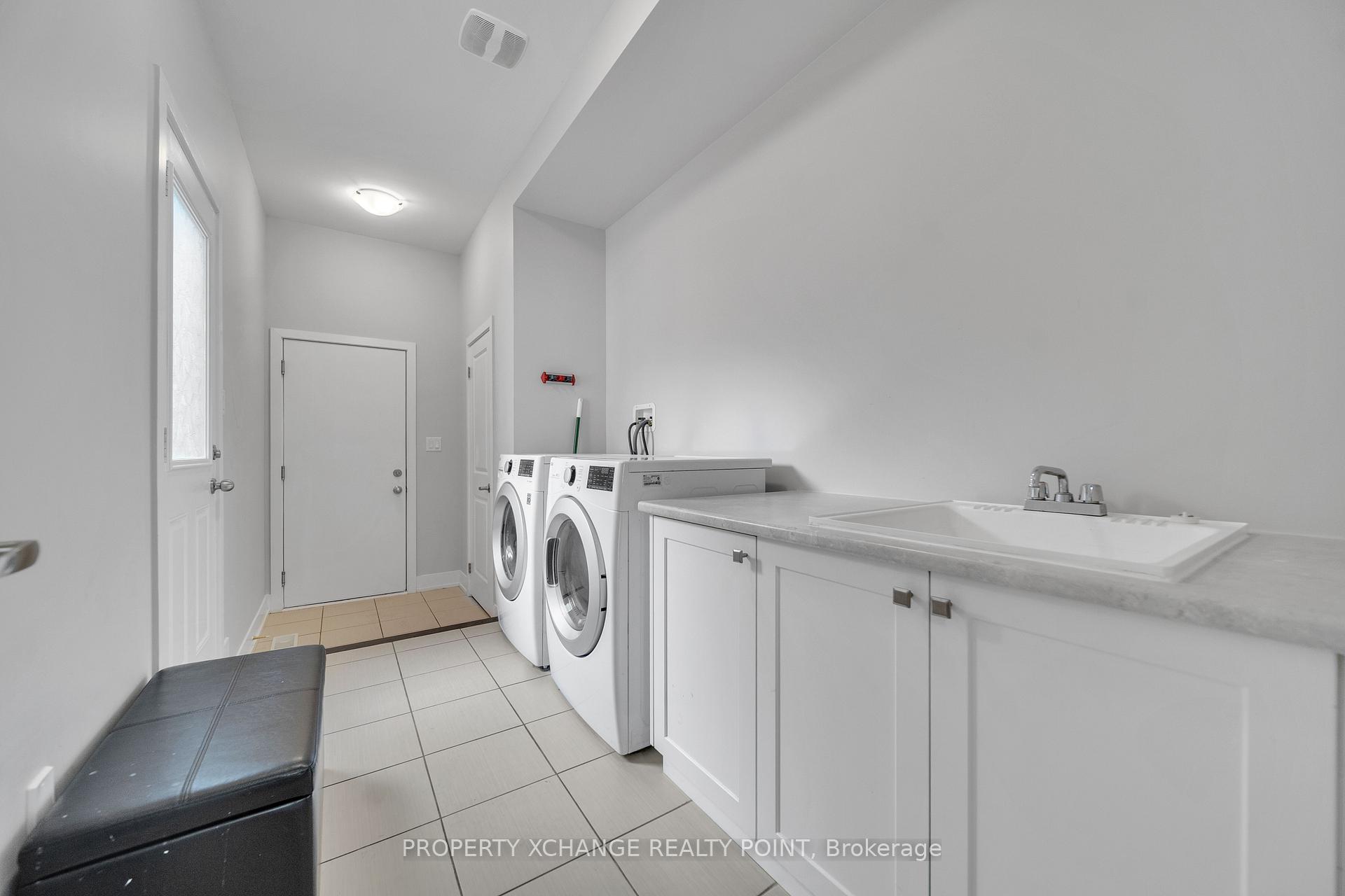 Photo 17 of 202 Coronation Road, Whitby, Rural Whitby — HOMEH