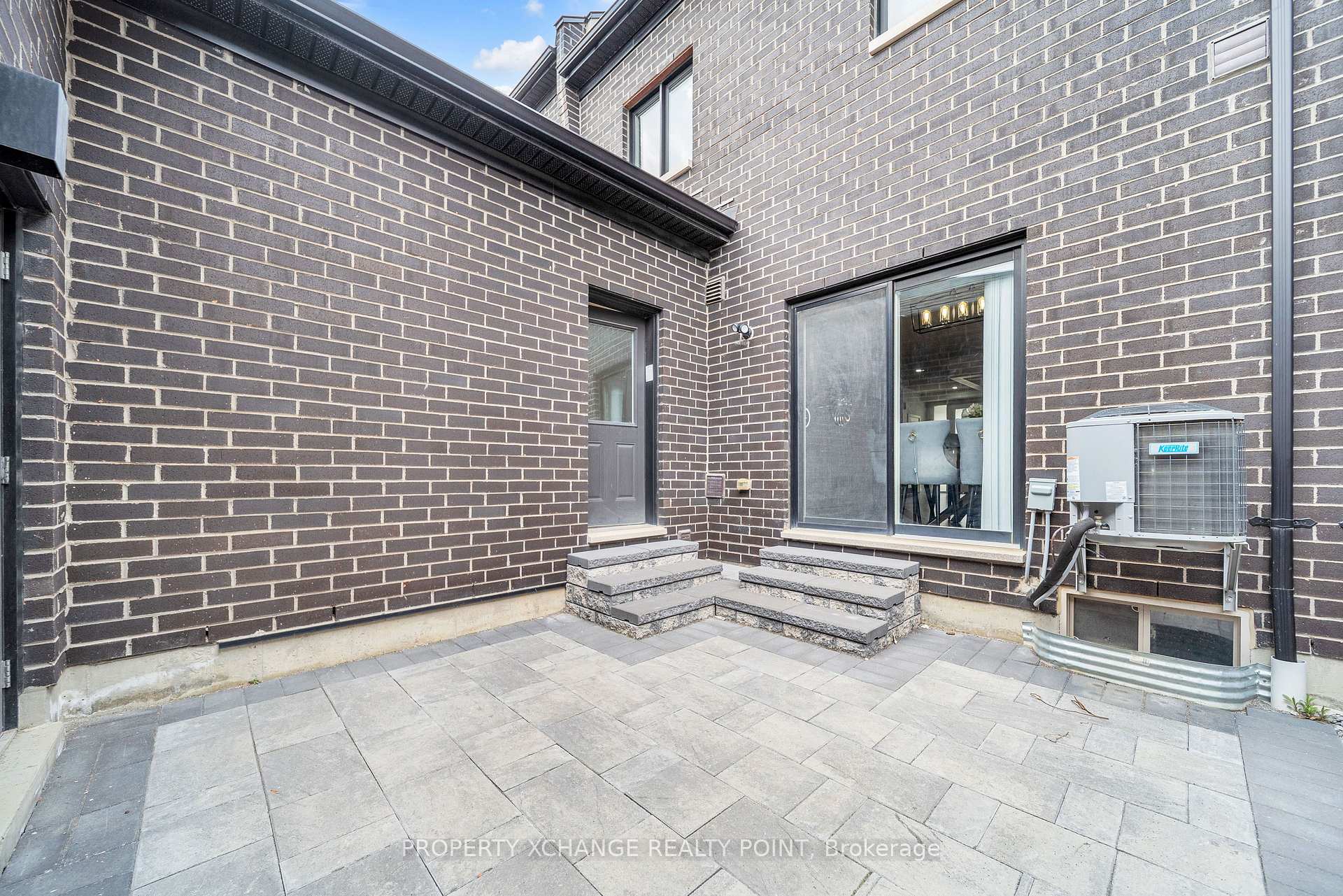 Photo 33 of 202 Coronation Road, Whitby, Rural Whitby — HOMEH