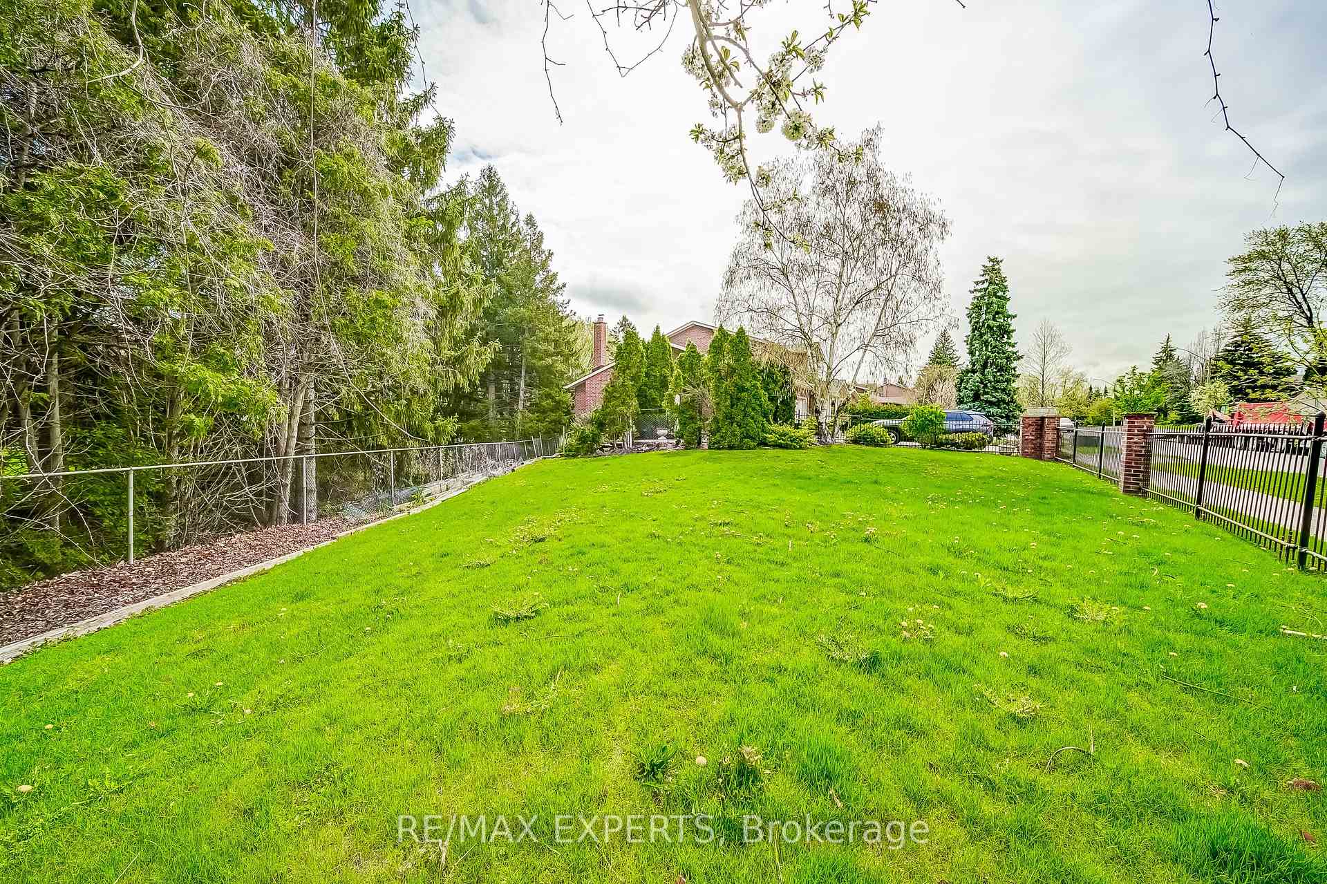 Photo 40 of Unit Upper & Main Levels, 85 Villa Park Drive, Vaughan, East Woodbridge — HOMEH