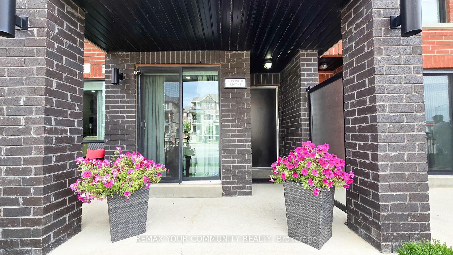 Photo 2 of Unit 41, 100 Dufay Road N, Brampton, Northwest Brampton — HOMEH