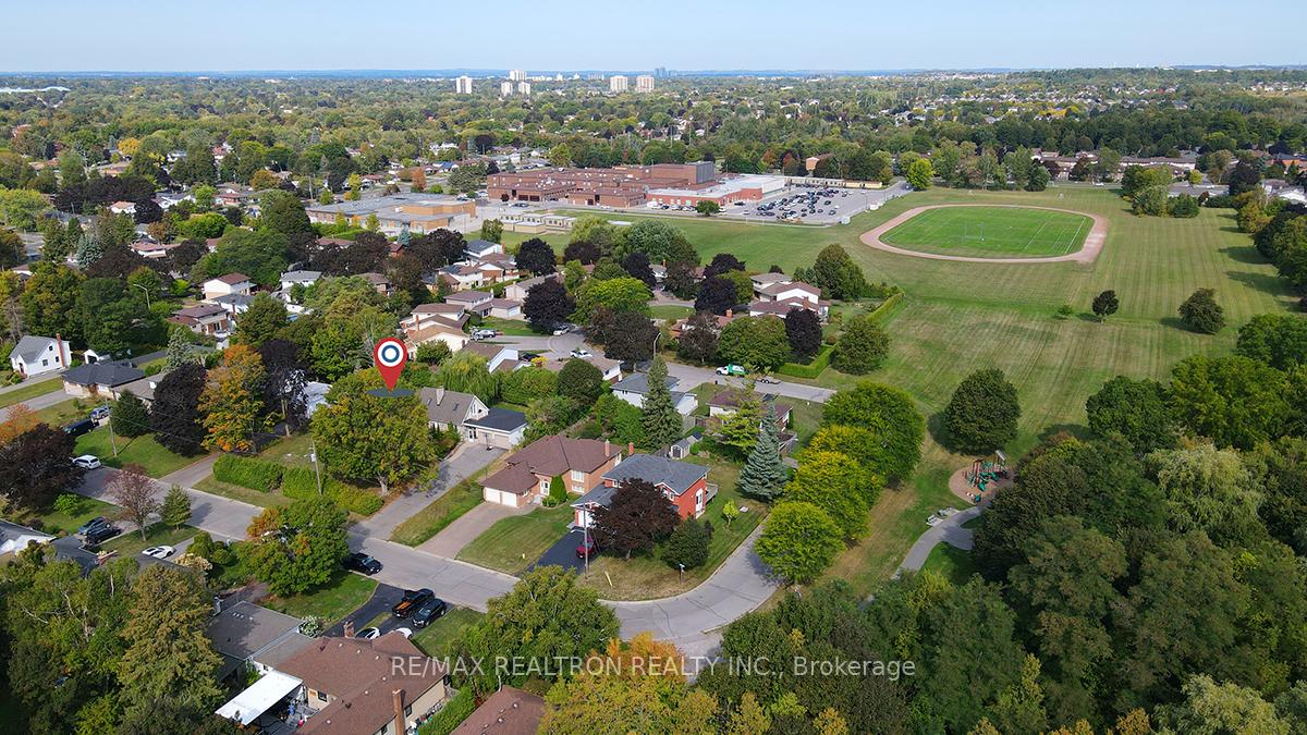 Photo 6 of 900&904 Parklane Avenue, Oshawa, Eastdale — HOMEH