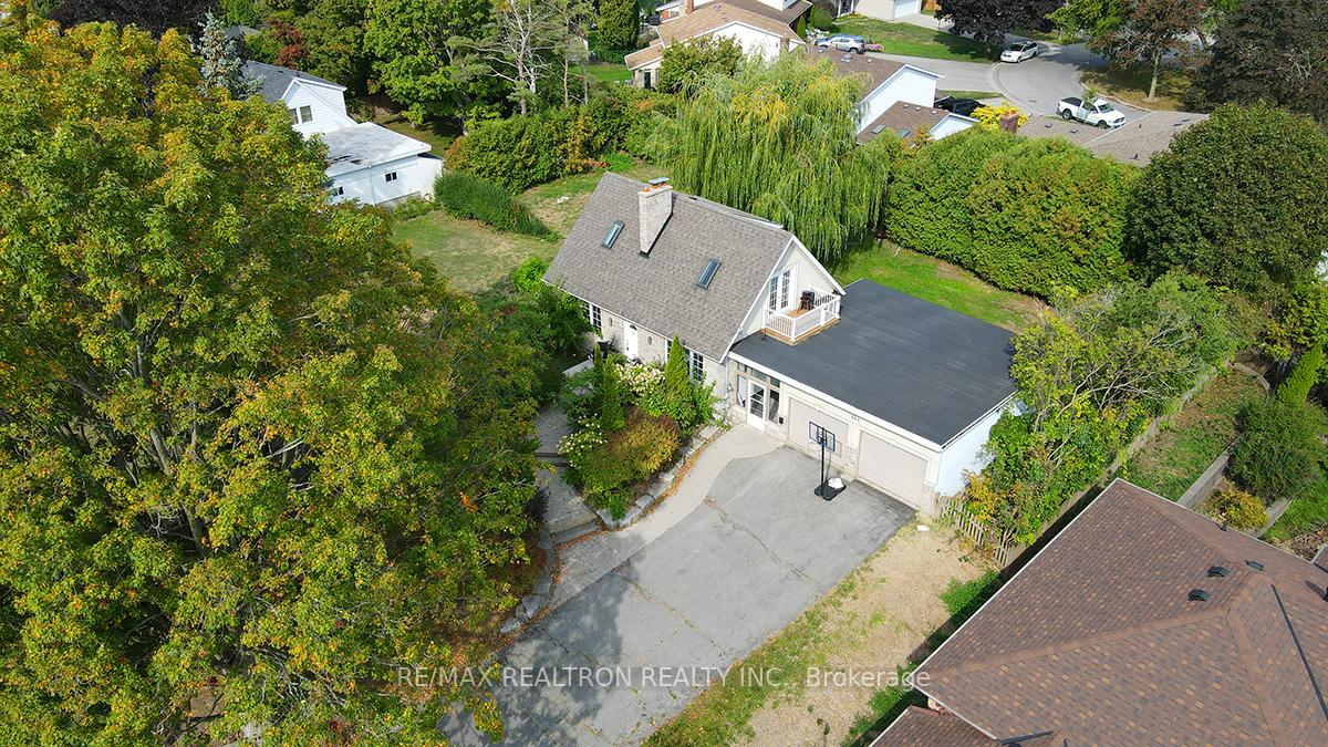 Photo 7 of 900&904 Parklane Avenue, Oshawa, Eastdale — HOMEH