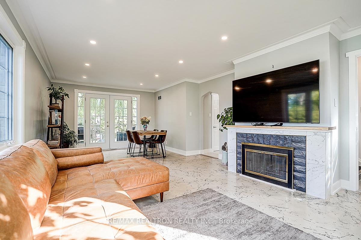 Photo 12 of 900&904 Parklane Avenue, Oshawa, Eastdale — HOMEH
