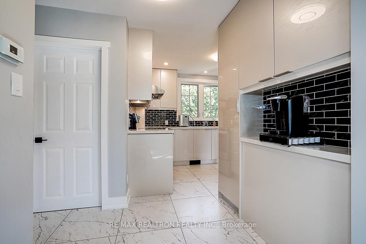 Photo 23 of 900&904 Parklane Avenue, Oshawa, Eastdale — HOMEH