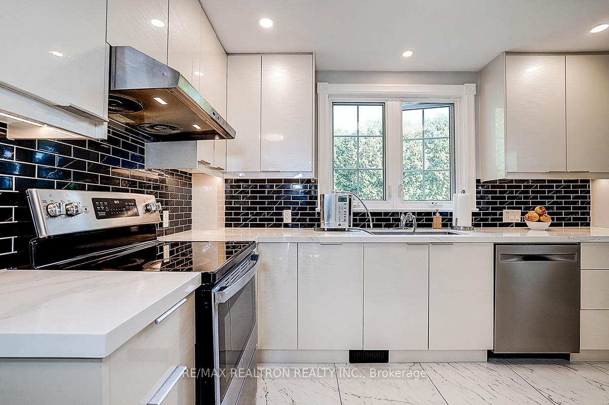 Photo 25 of 900&904 Parklane Avenue, Oshawa, Eastdale — HOMEH