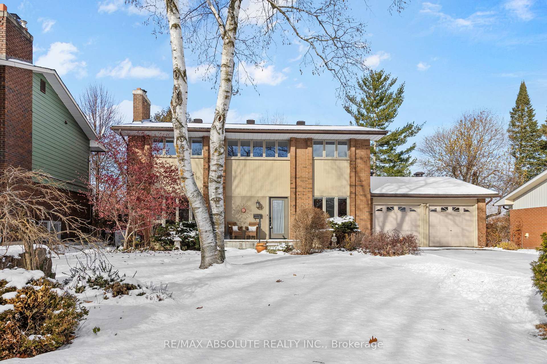 Photo 1 of 22 Banting Crescent, Ottawa, Kanata - Beaverbrook — HOMEH