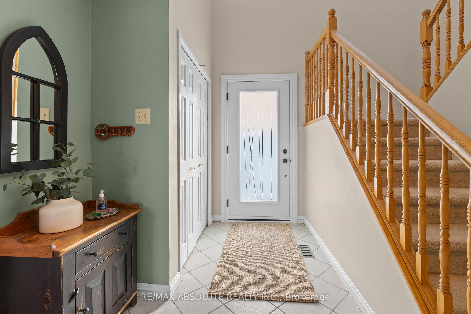 Photo 8 of 22 Banting Crescent, Ottawa, Kanata - Beaverbrook — HOMEH