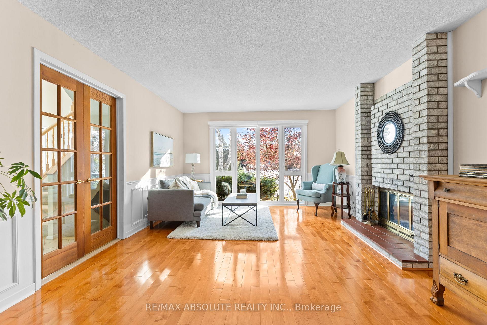 Photo 12 of 22 Banting Crescent, Ottawa, Kanata - Beaverbrook — HOMEH