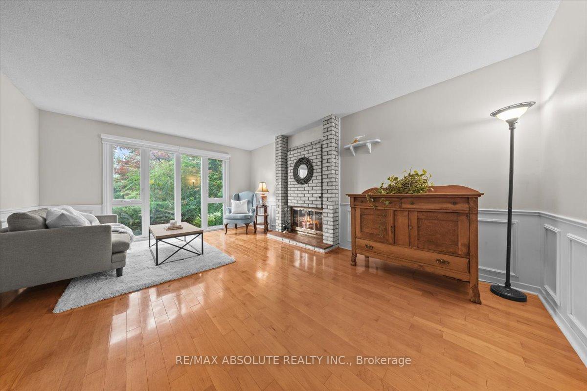 Photo 13 of 22 Banting Crescent, Ottawa, Kanata - Beaverbrook — HOMEH