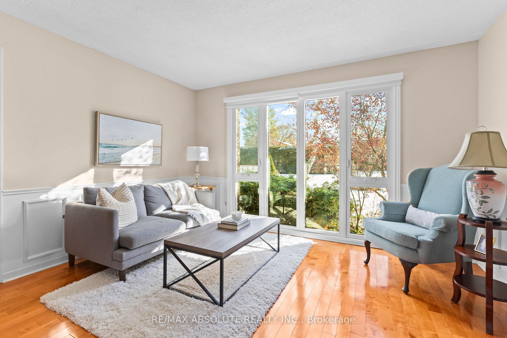 Photo 14 of 22 Banting Crescent, Ottawa, Kanata - Beaverbrook — HOMEH