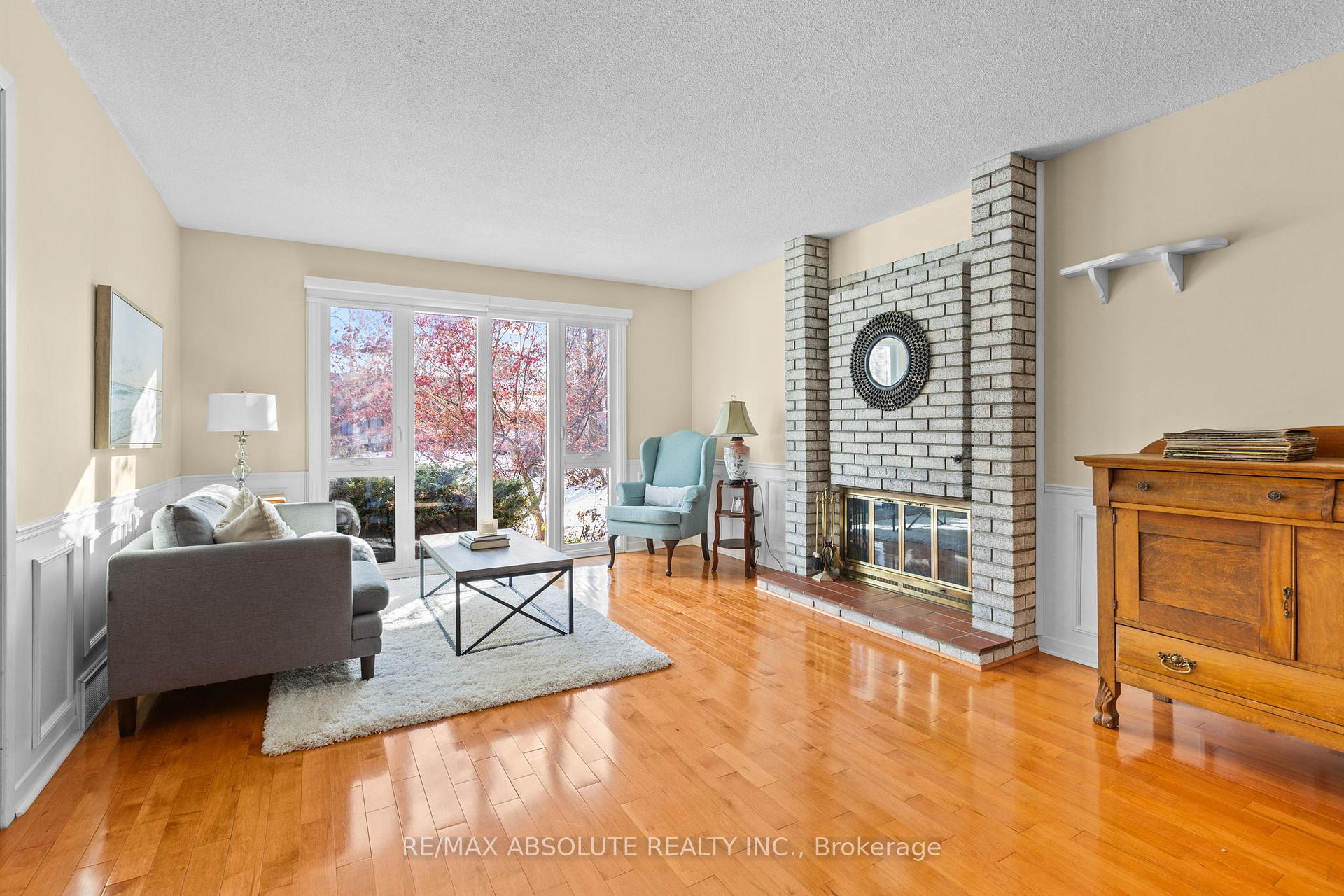 Photo 15 of 22 Banting Crescent, Ottawa, Kanata - Beaverbrook — HOMEH