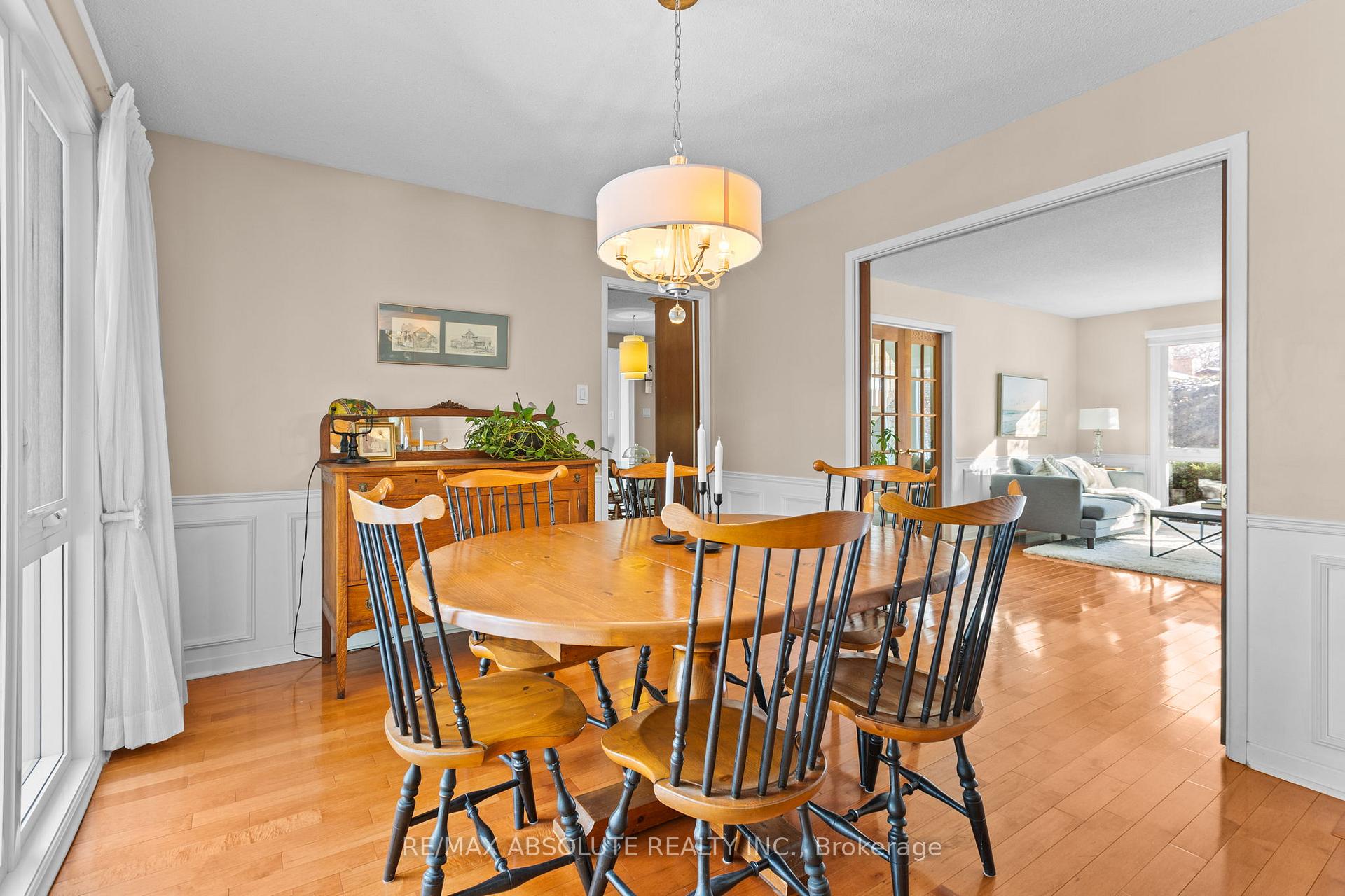 Photo 18 of 22 Banting Crescent, Ottawa, Kanata - Beaverbrook — HOMEH