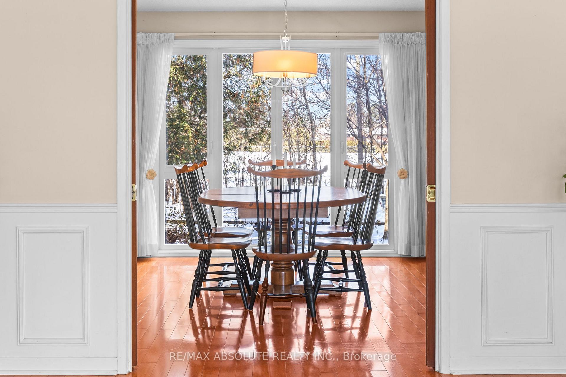 Photo 19 of 22 Banting Crescent, Ottawa, Kanata - Beaverbrook — HOMEH
