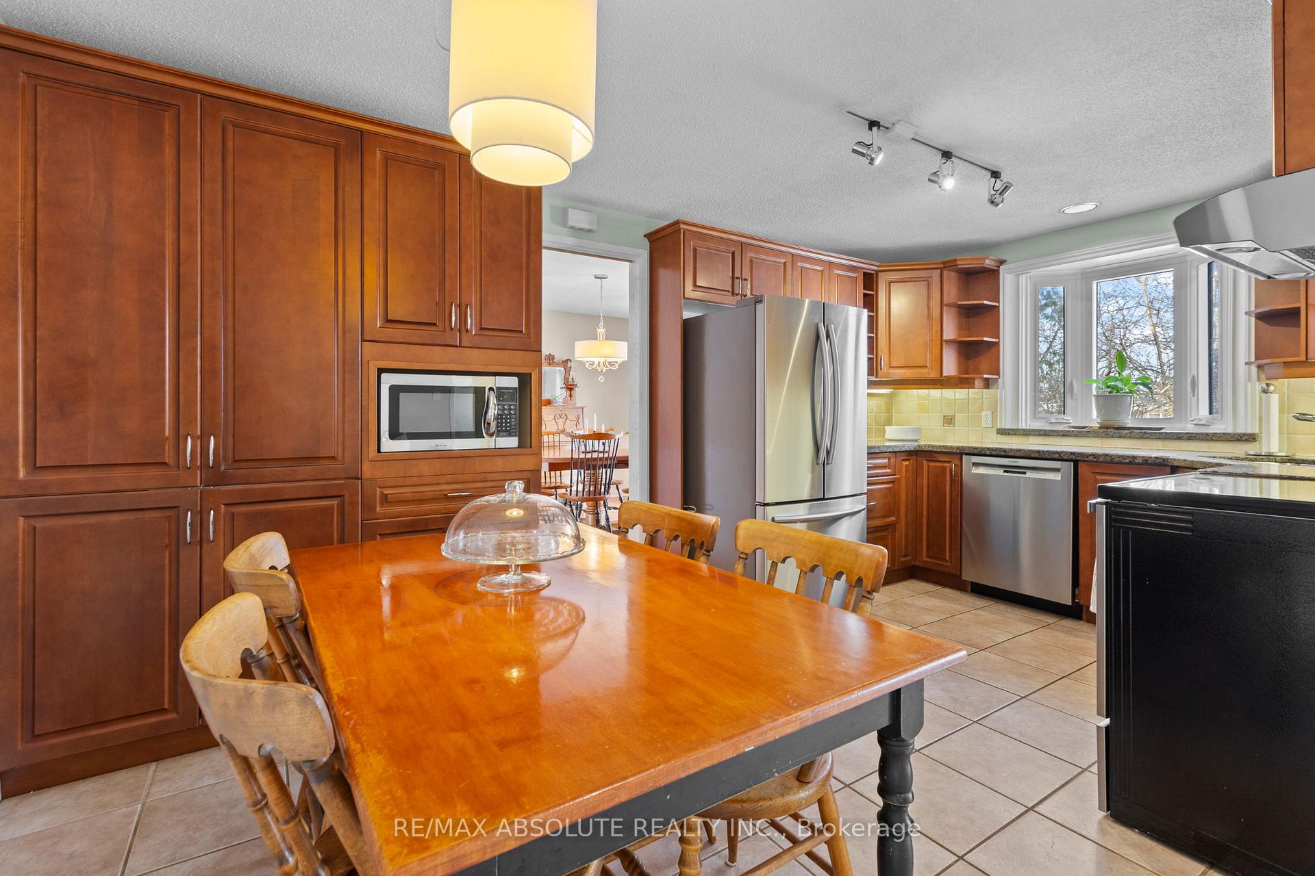 Photo 20 of 22 Banting Crescent, Ottawa, Kanata - Beaverbrook — HOMEH