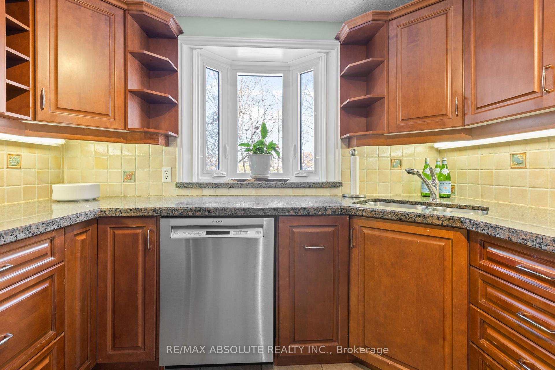 Photo 22 of 22 Banting Crescent, Ottawa, Kanata - Beaverbrook — HOMEH