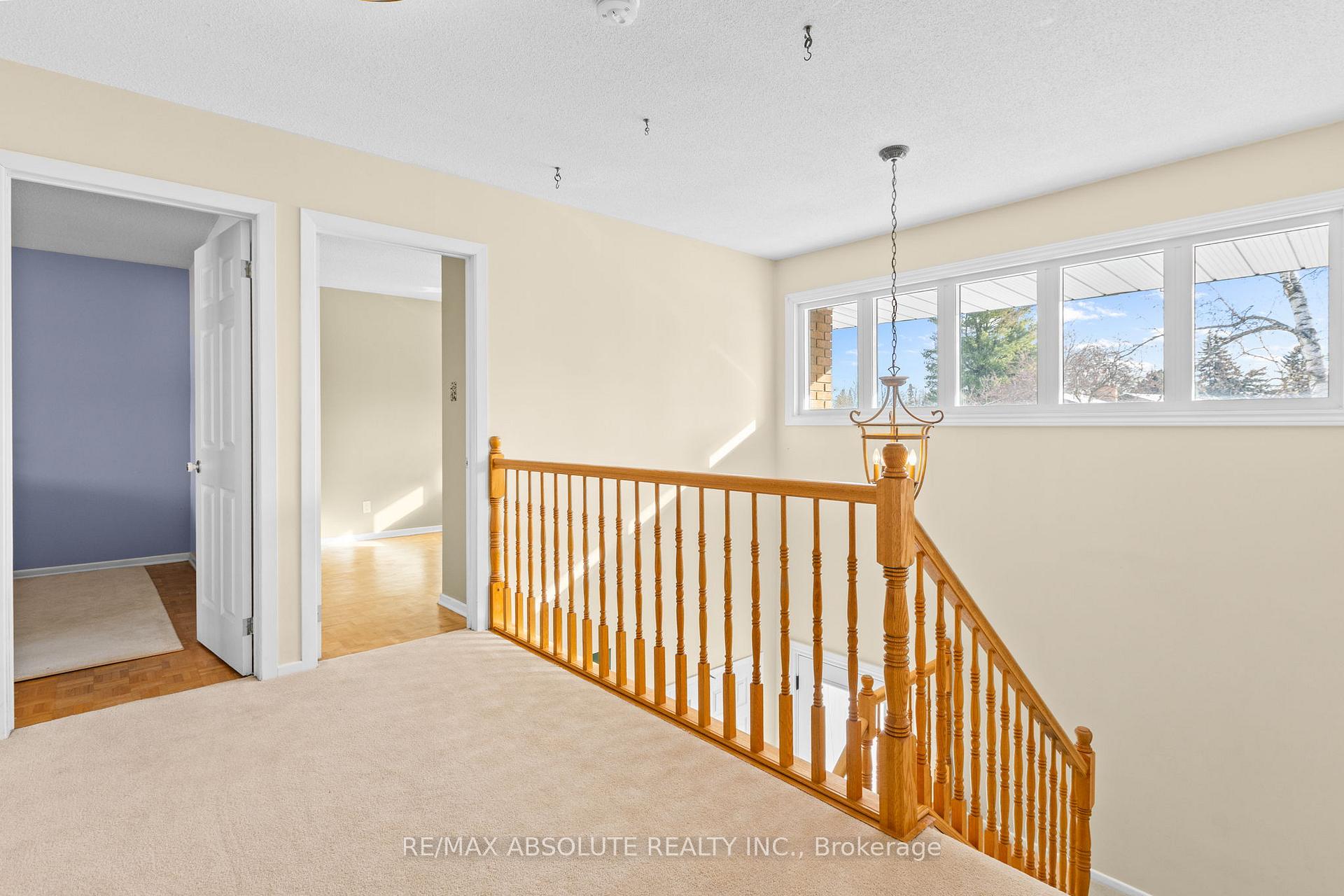 Photo 28 of 22 Banting Crescent, Ottawa, Kanata - Beaverbrook — HOMEH