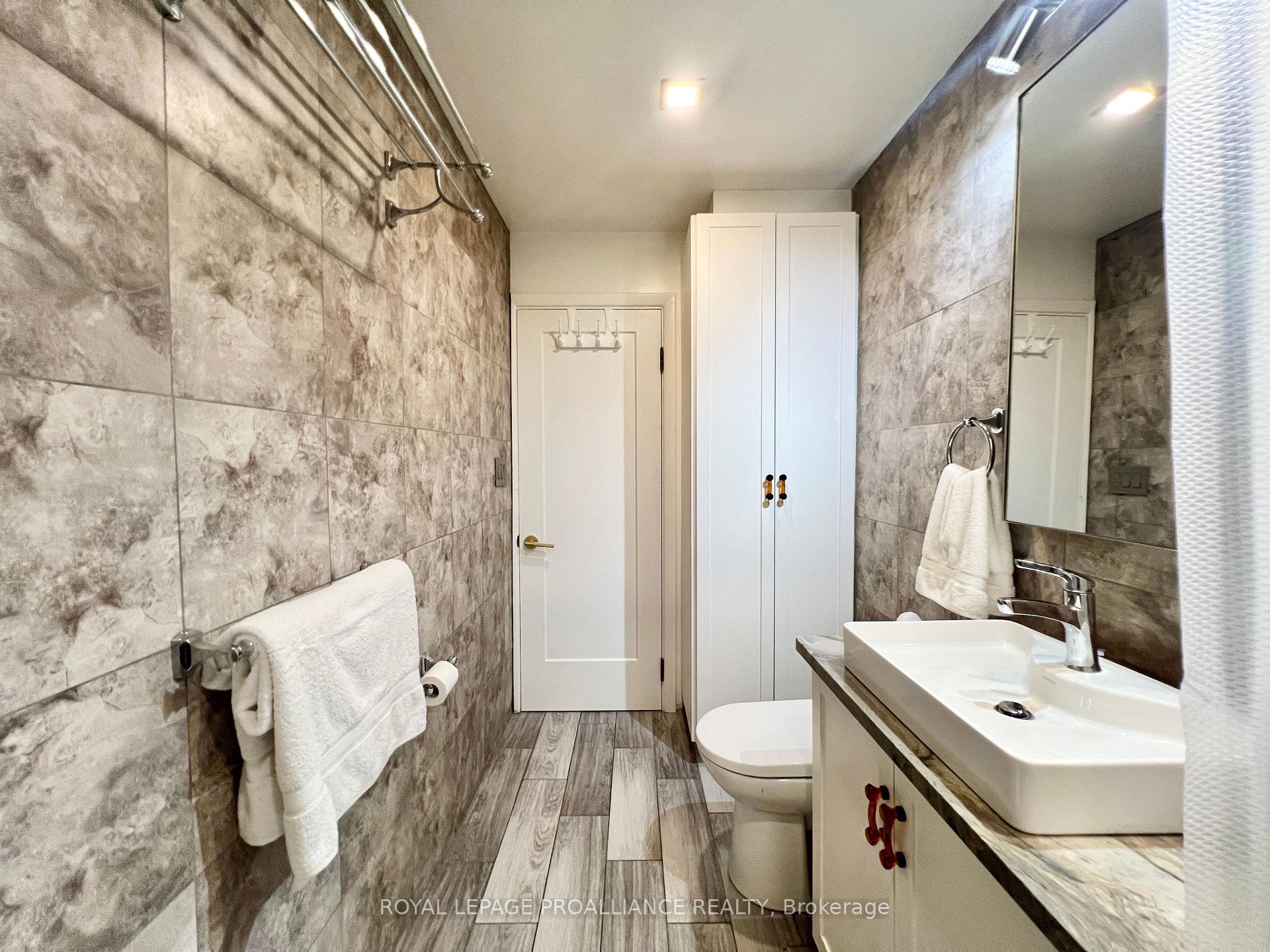 Photo 16 of 178 Burnham Street, Belleville, Belleville Ward — HOMEH