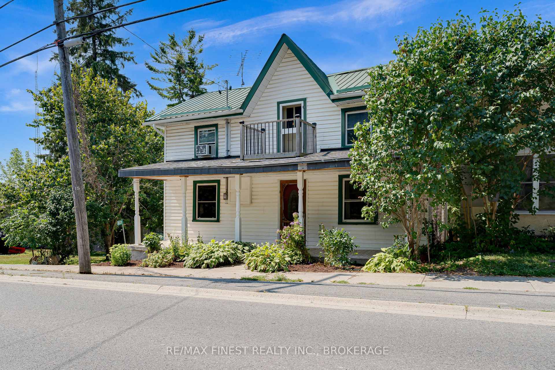 Front of 4520 County Road 4