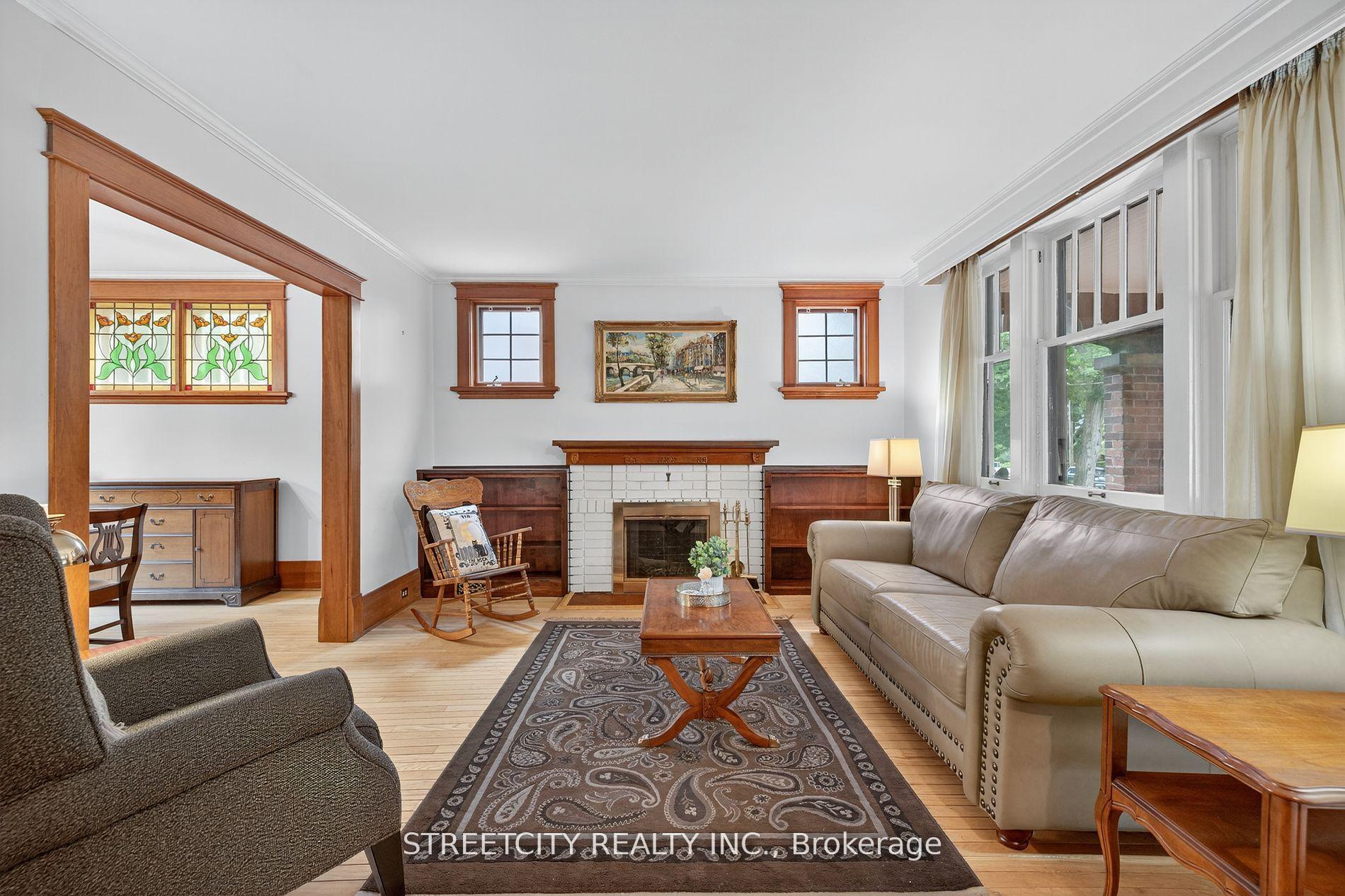 Photo 7 of 947 Maitland Street, London, East B — HOMEH