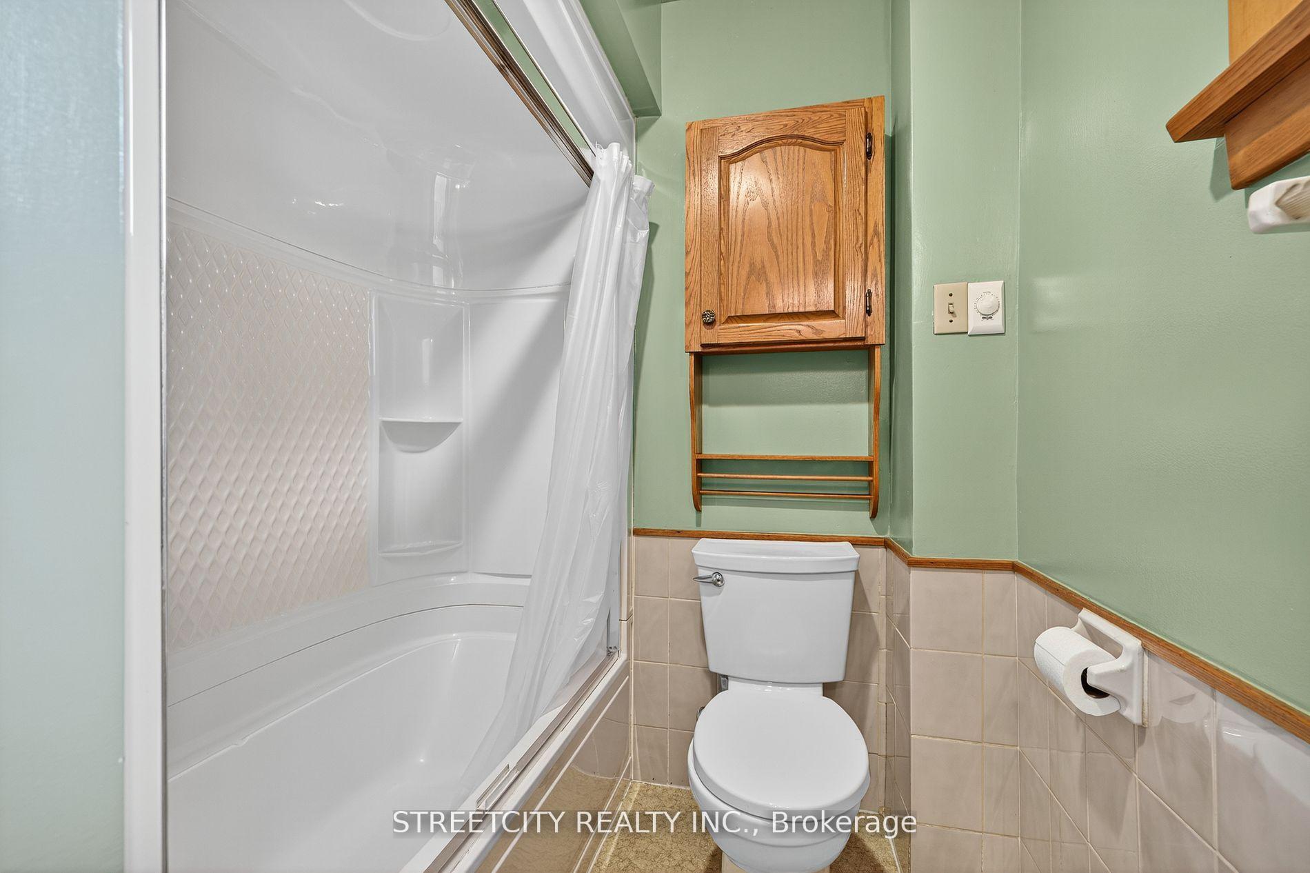 Photo 26 of 947 Maitland Street, London, East B — HOMEH