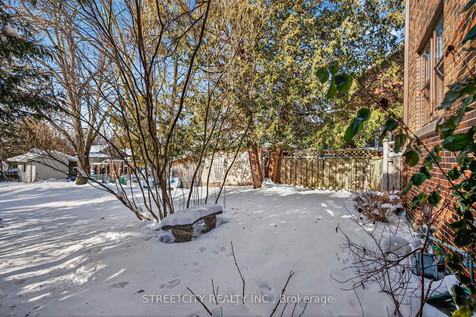 Photo 30 of 947 Maitland Street, London, East B — HOMEH