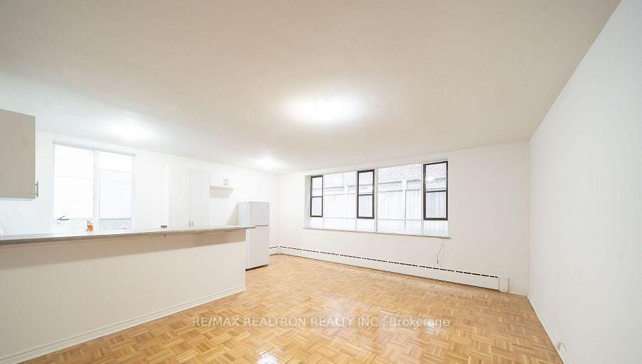 Front of Unit 202, 77 Erskine Avenue