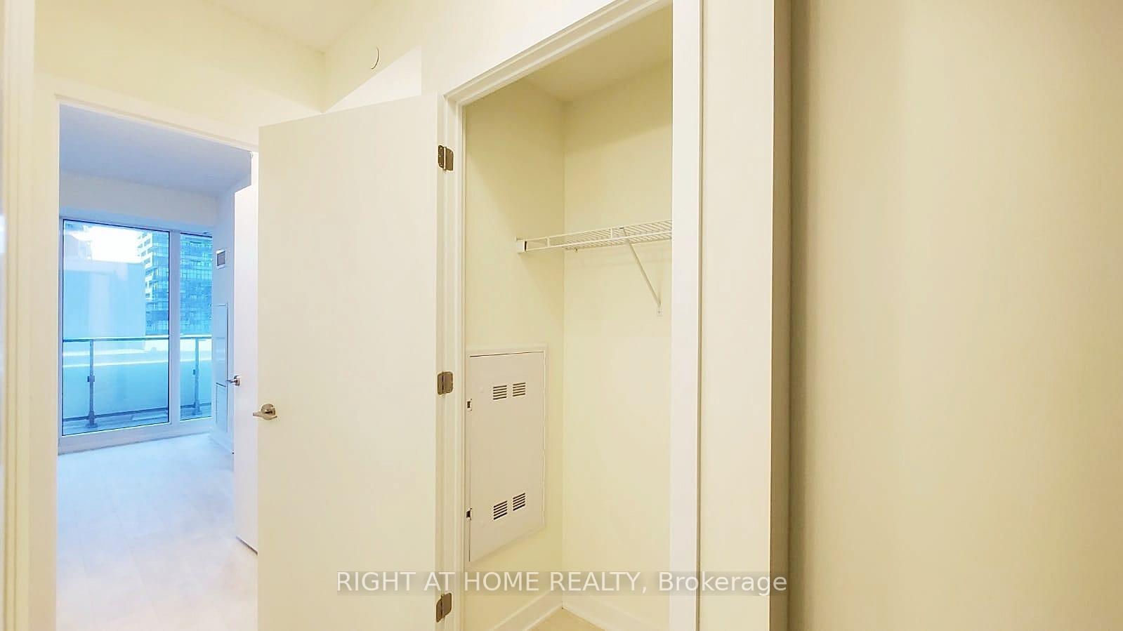 Photo 29 of Unit 902, 2221 Yonge Street, Toronto, Mount Pleasant West — HOMEH
