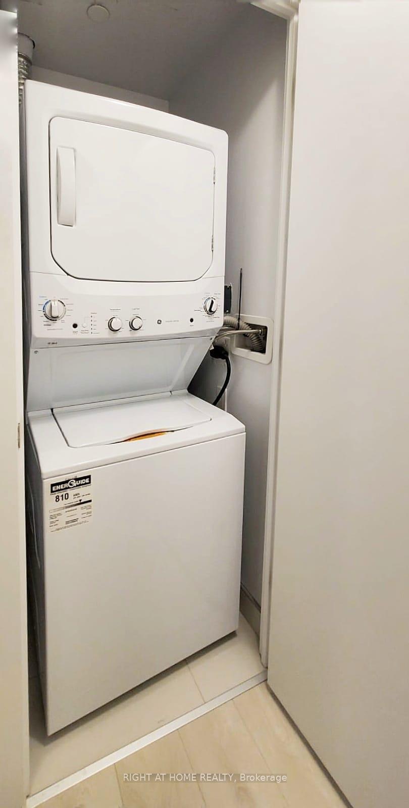Photo 32 of Unit 902, 2221 Yonge Street, Toronto, Mount Pleasant West — HOMEH