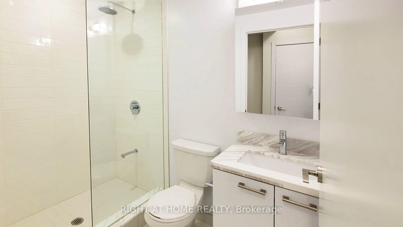 Photo 12 of Unit 902, 2221 Yonge Street, Toronto, Mount Pleasant West — HOMEH