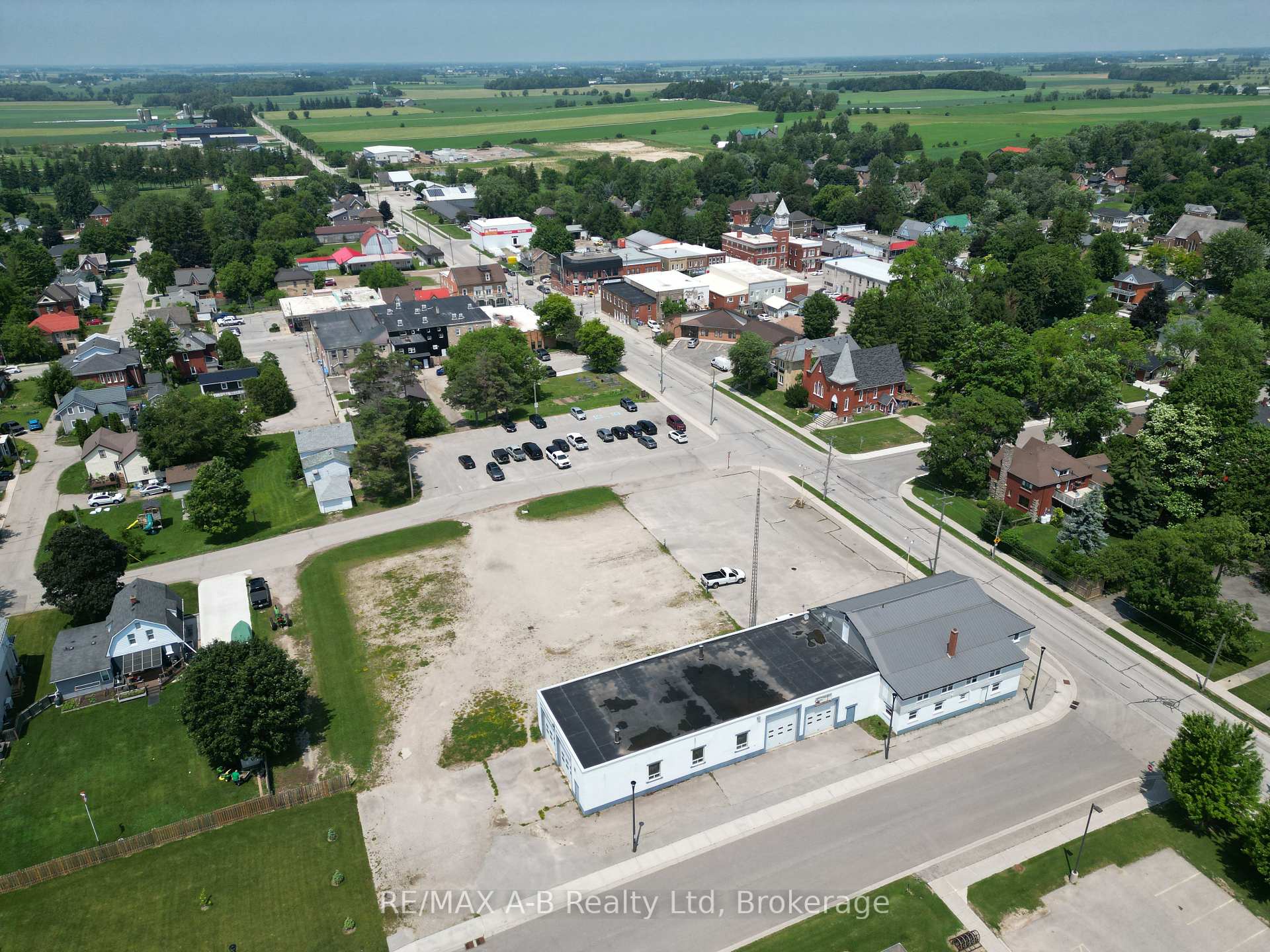 Photo 5 of 15 Mill Street E, Perth East, Milverton — HOMEH
