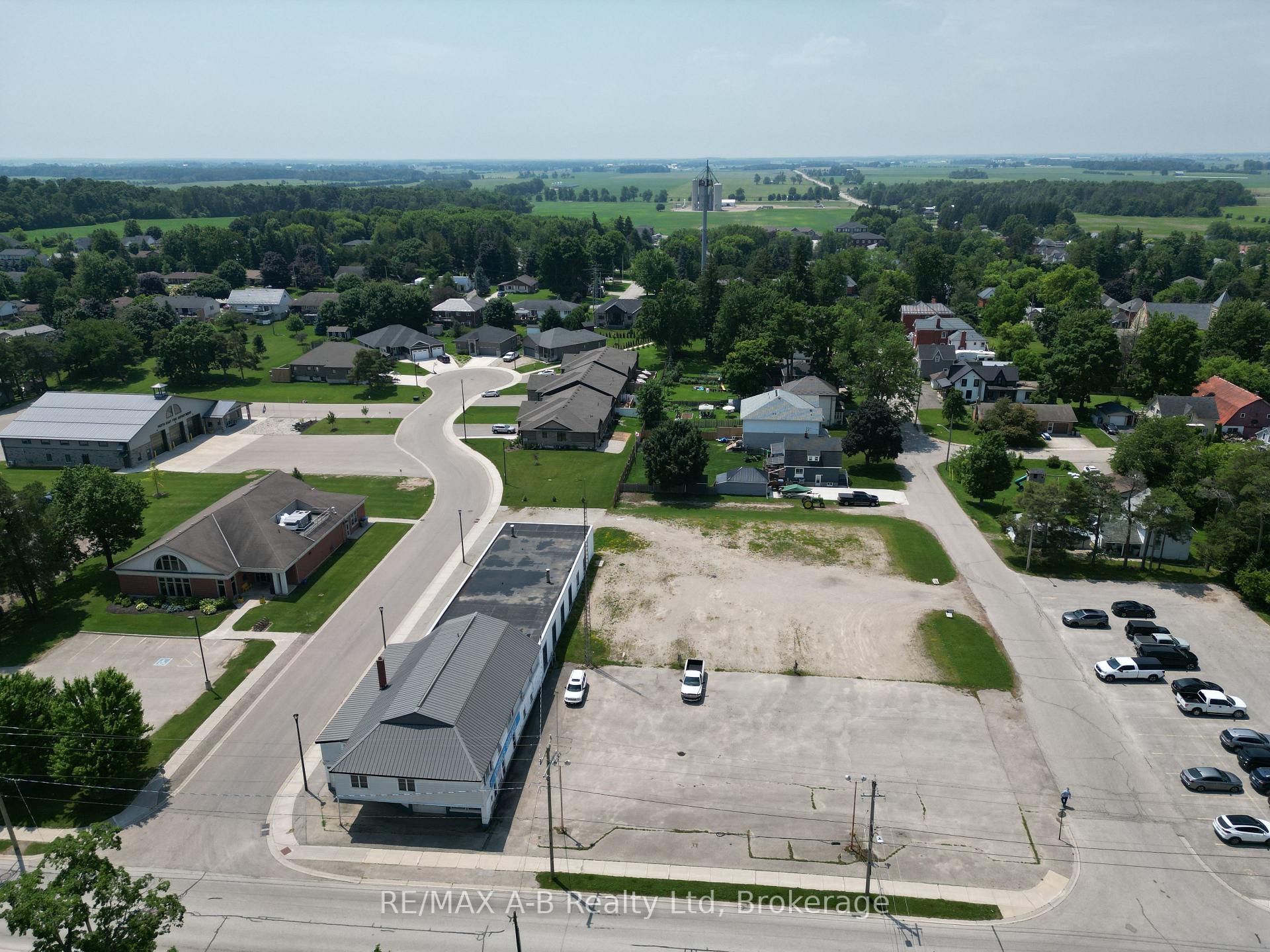 Photo 7 of 15 Mill Street E, Perth East, Milverton — HOMEH