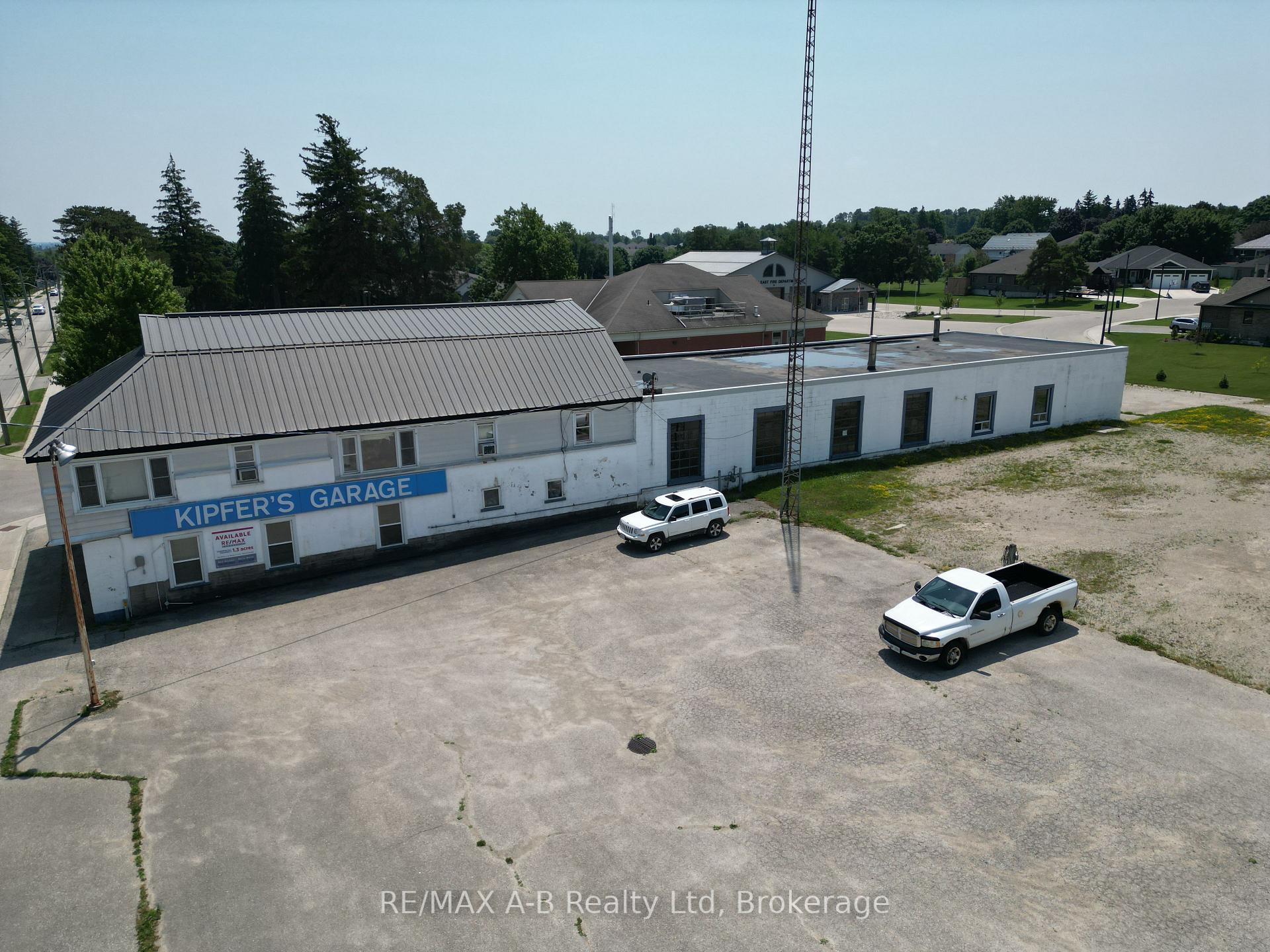 Photo 9 of 15 Mill Street E, Perth East, Milverton — HOMEH