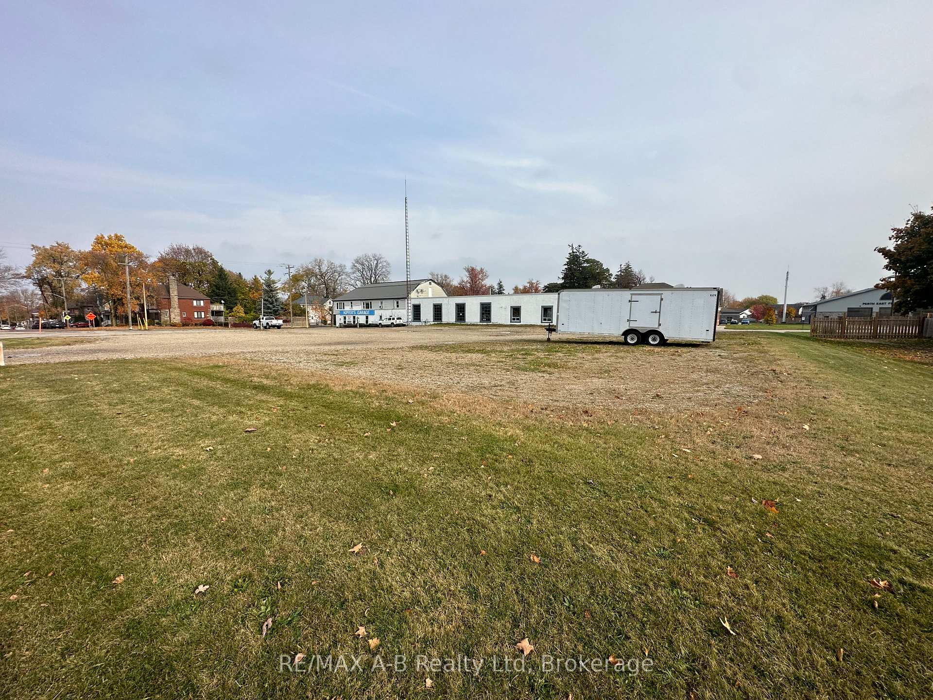 Photo 13 of 15 Mill Street E, Perth East, Milverton — HOMEH