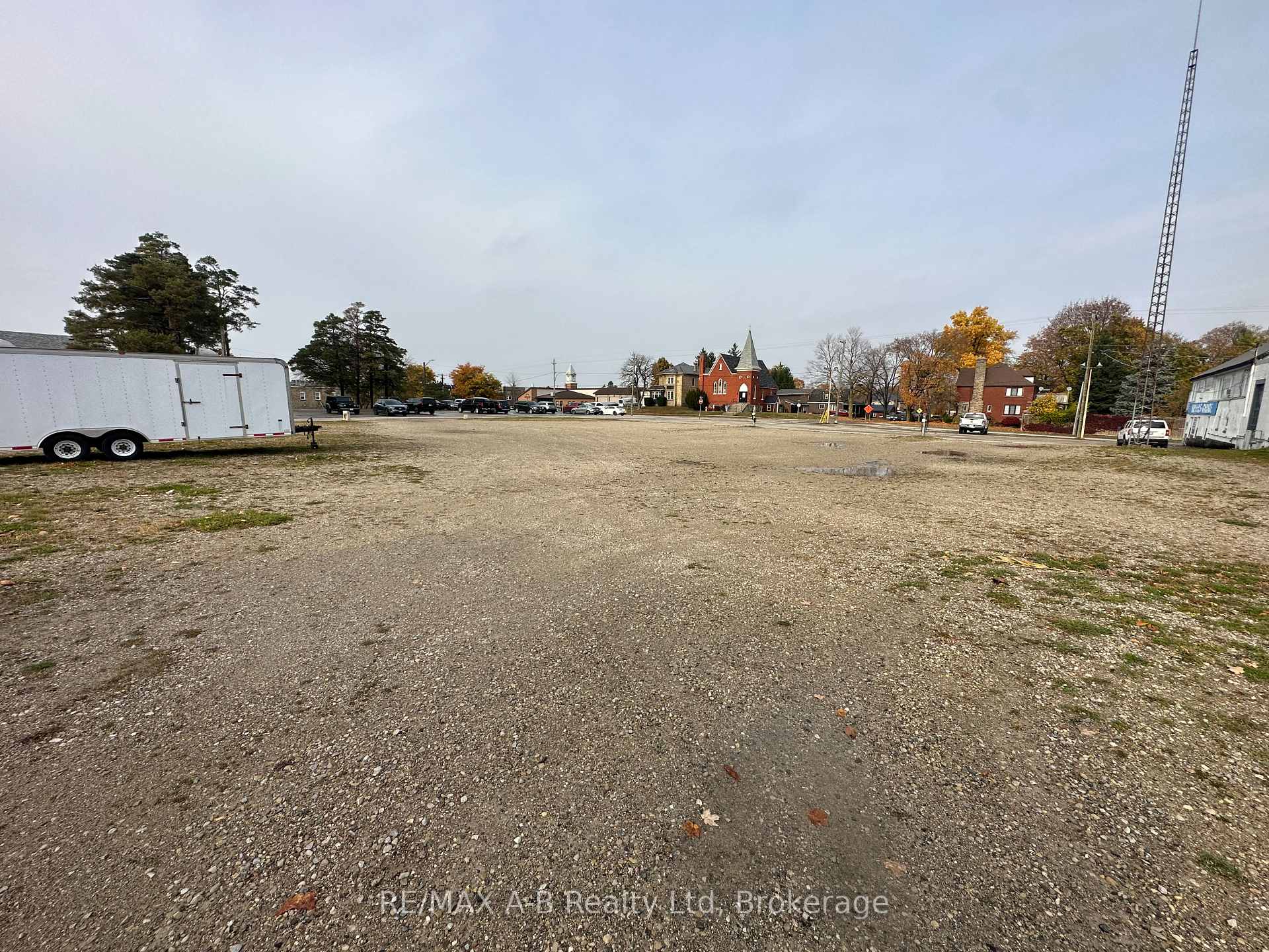 Photo 16 of 15 Mill Street E, Perth East, Milverton — HOMEH