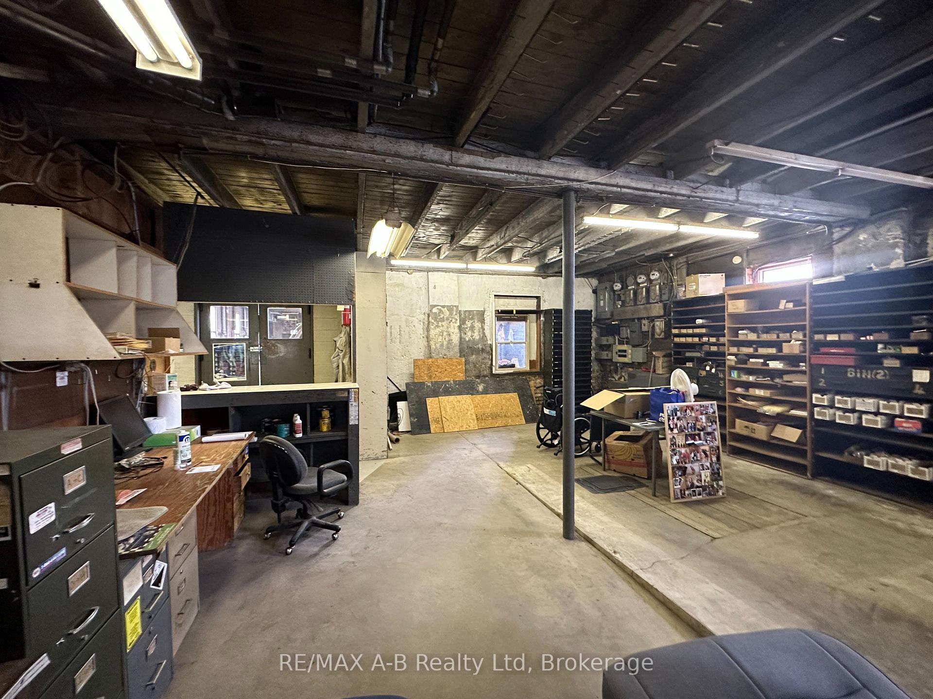 Photo 17 of 15 Mill Street E, Perth East, Milverton — HOMEH