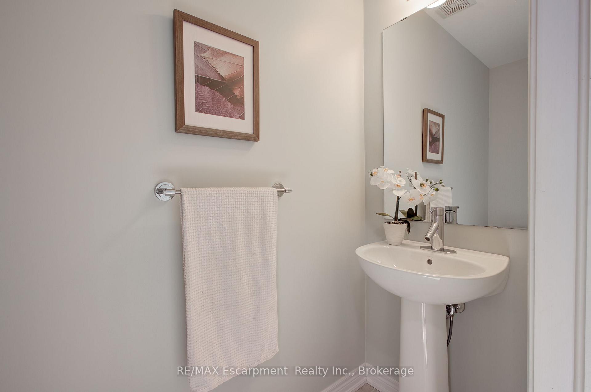 Photo 5 of Unit 77, 515 Winston Road, Grimsby, Grimsby Beach — HOMEH