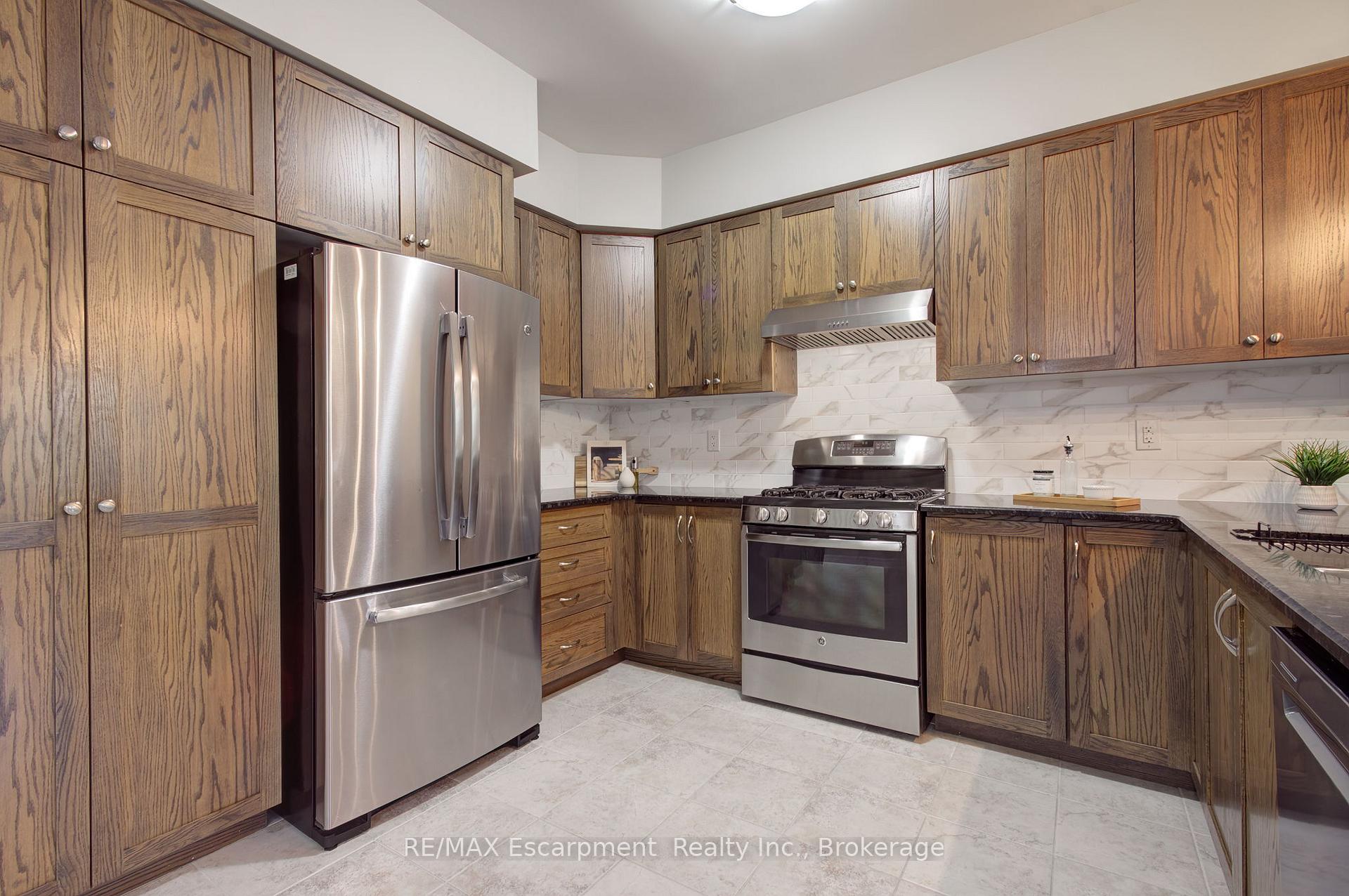 Photo 8 of Unit 77, 515 Winston Road, Grimsby, Grimsby Beach — HOMEH