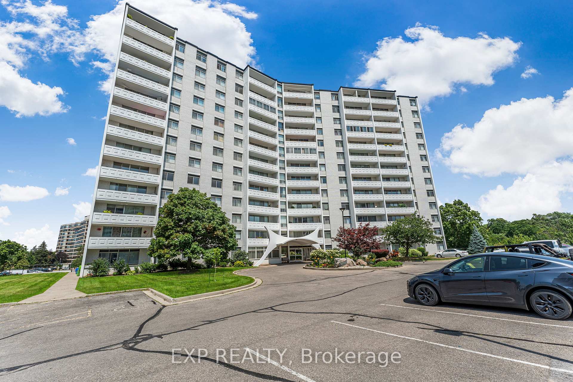 Photo 3 of Unit 509, 15 Towering Heights Boulevard, St. Catharines, Glendale/Glenridge — HOMEH