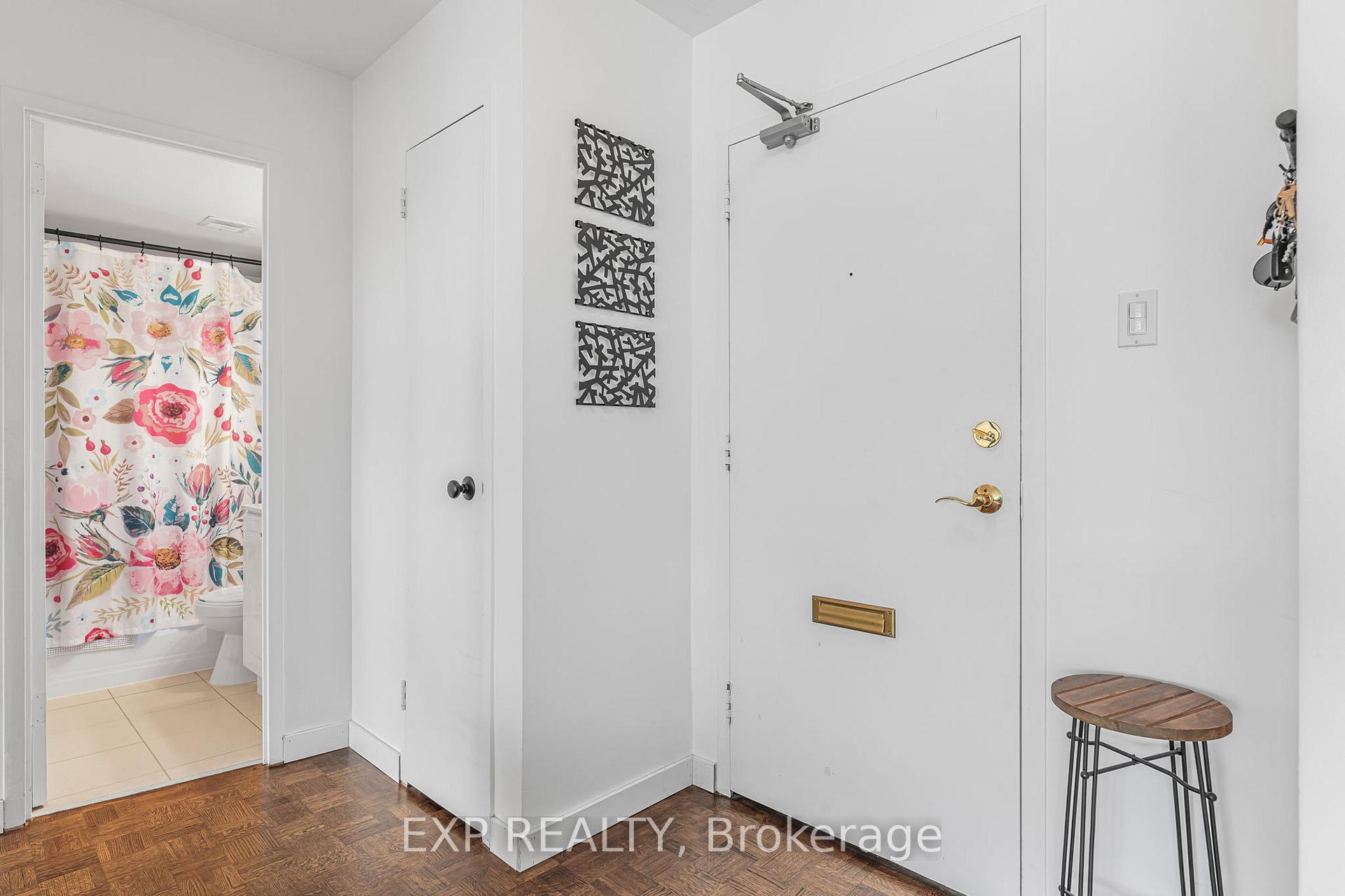 Photo 5 of Unit 509, 15 Towering Heights Boulevard, St. Catharines, Glendale/Glenridge — HOMEH