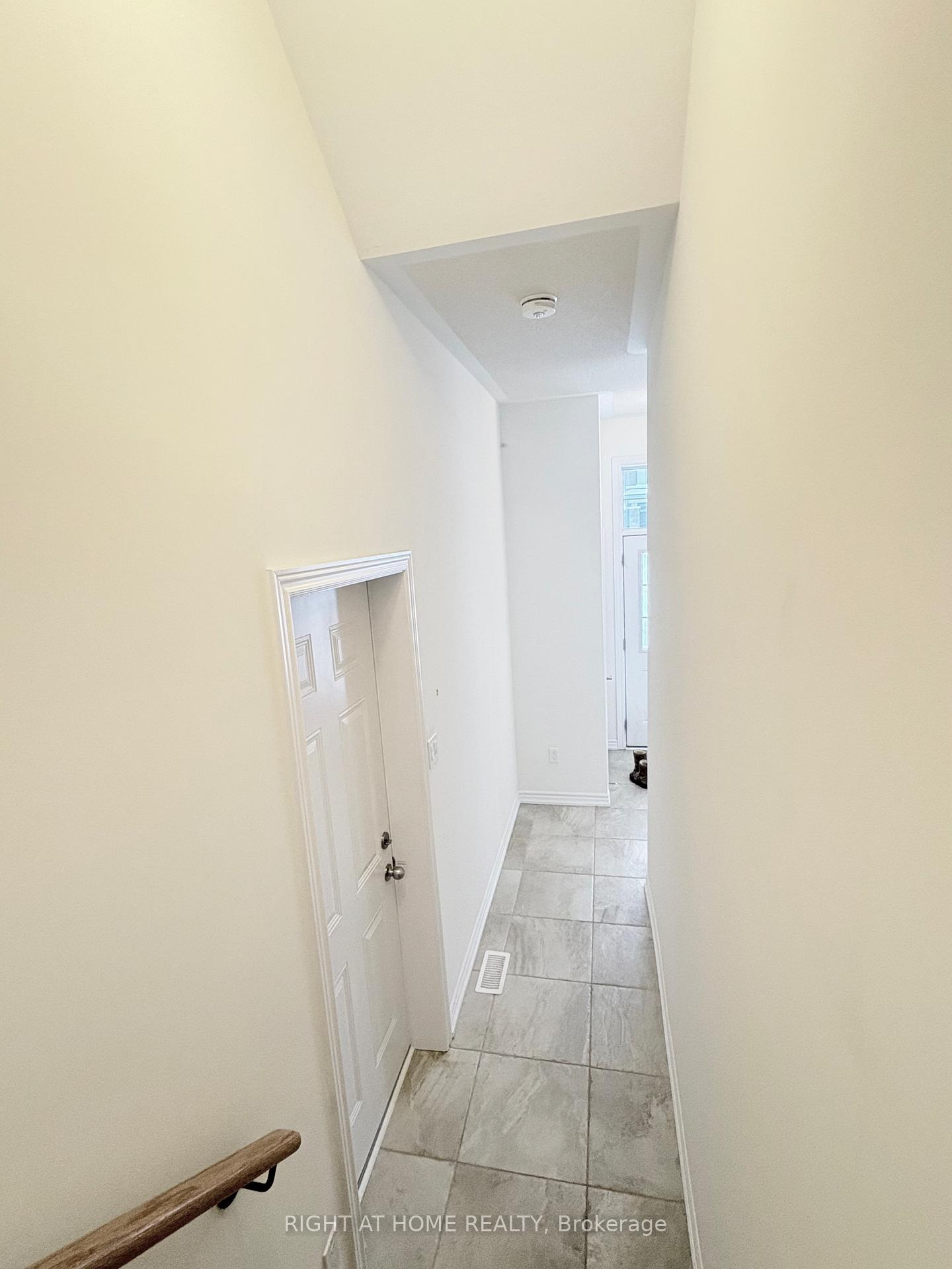 Photo 5 of Unit main, 62 Bannister Road, Barrie, Rural Barrie Southeast — HOMEH