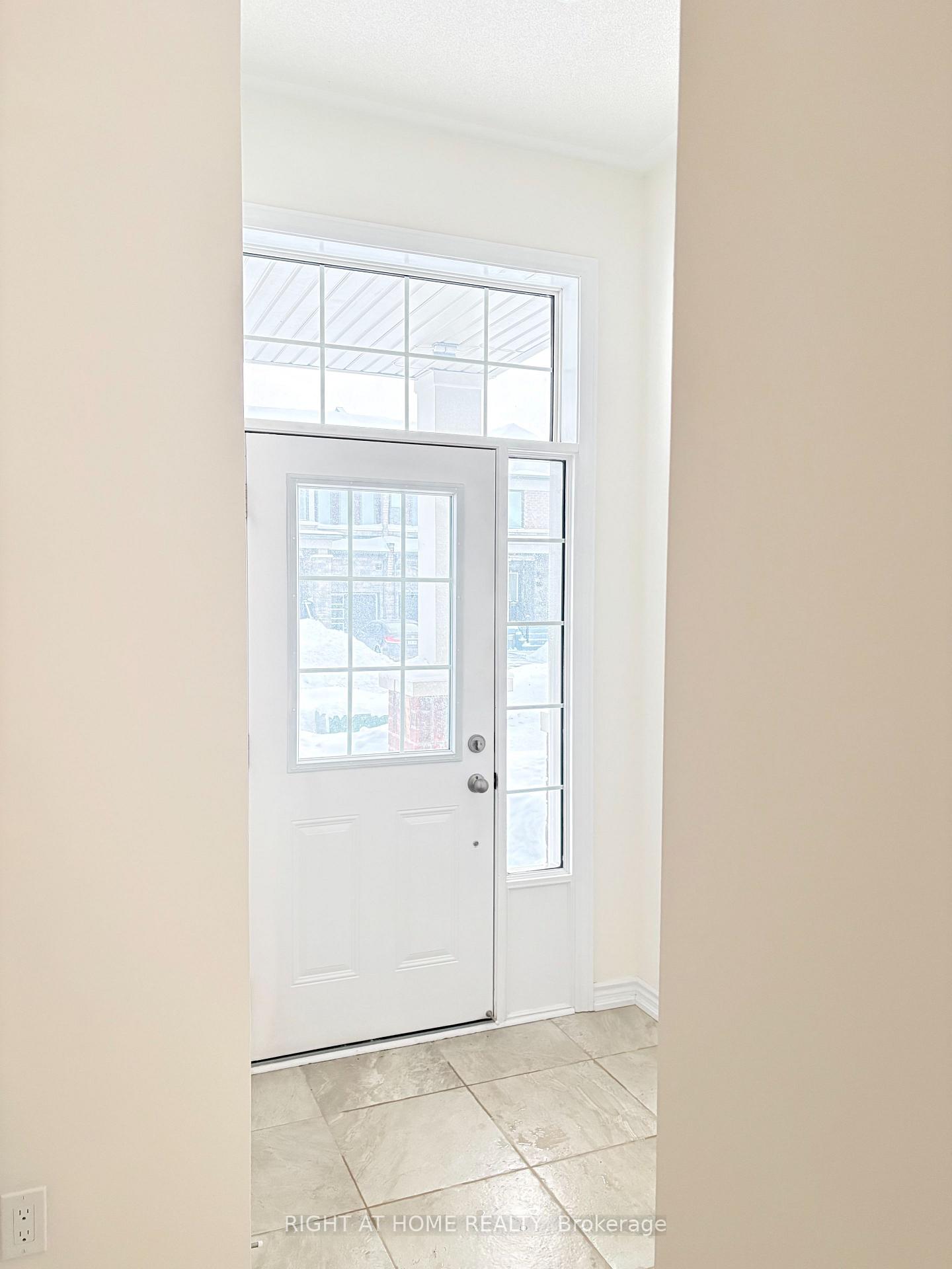 Photo 6 of Unit main, 62 Bannister Road, Barrie, Rural Barrie Southeast — HOMEH