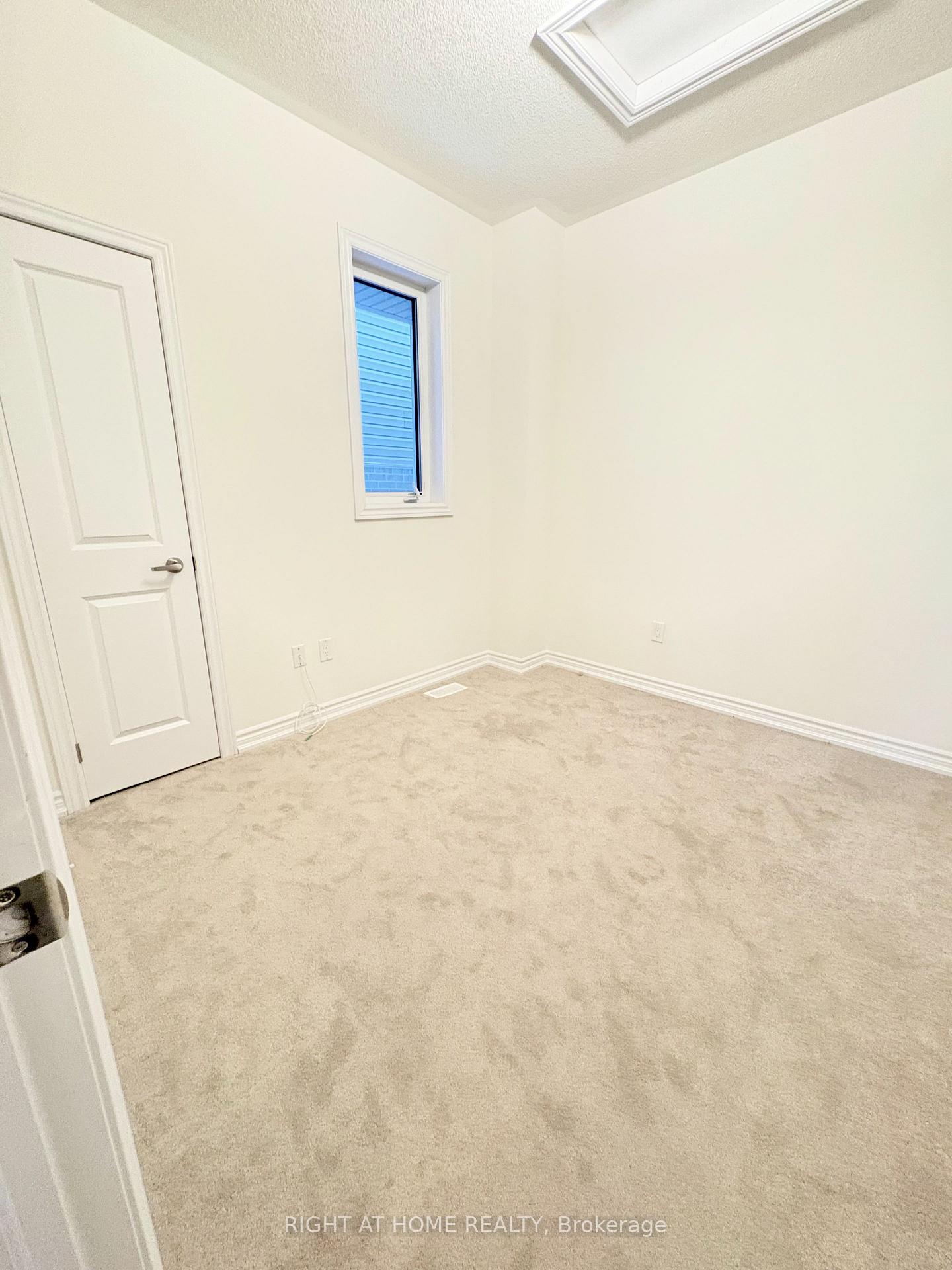 Photo 10 of Unit main, 62 Bannister Road, Barrie, Rural Barrie Southeast — HOMEH