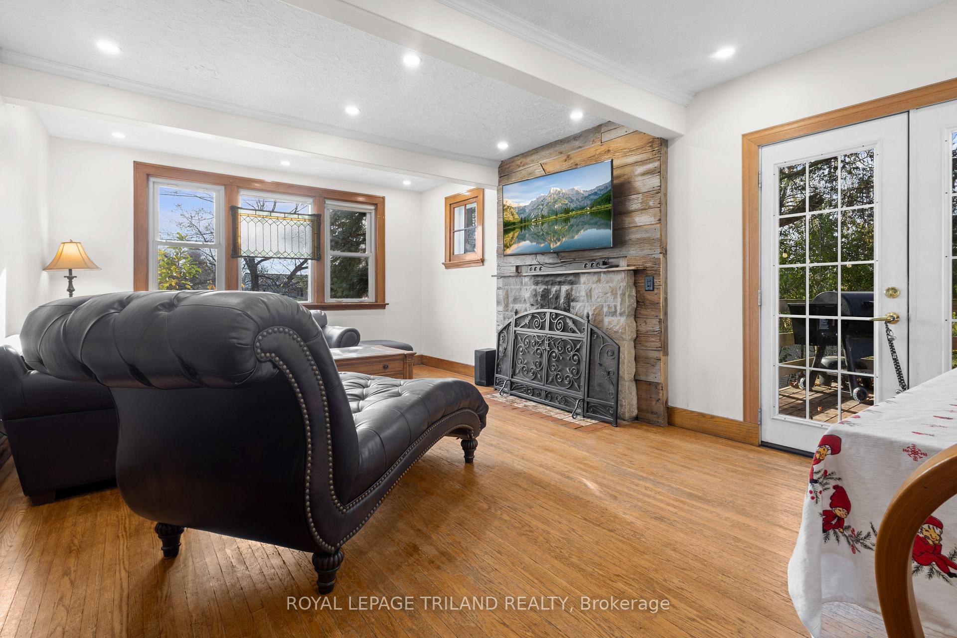 Photo 11 of 1248 Southdale Road E, London, South S — HOMEH