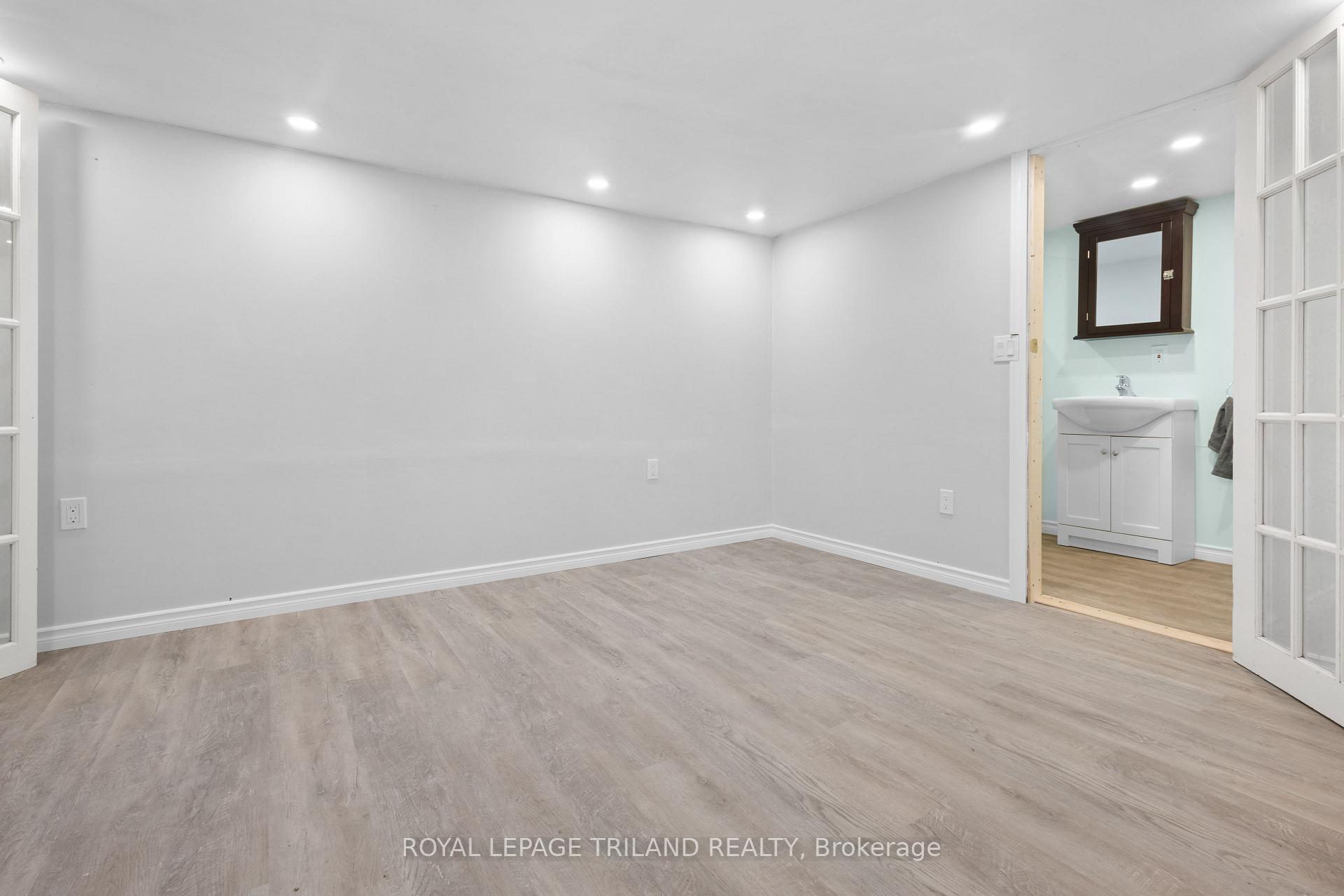 Photo 31 of 1248 Southdale Road E, London, South S — HOMEH