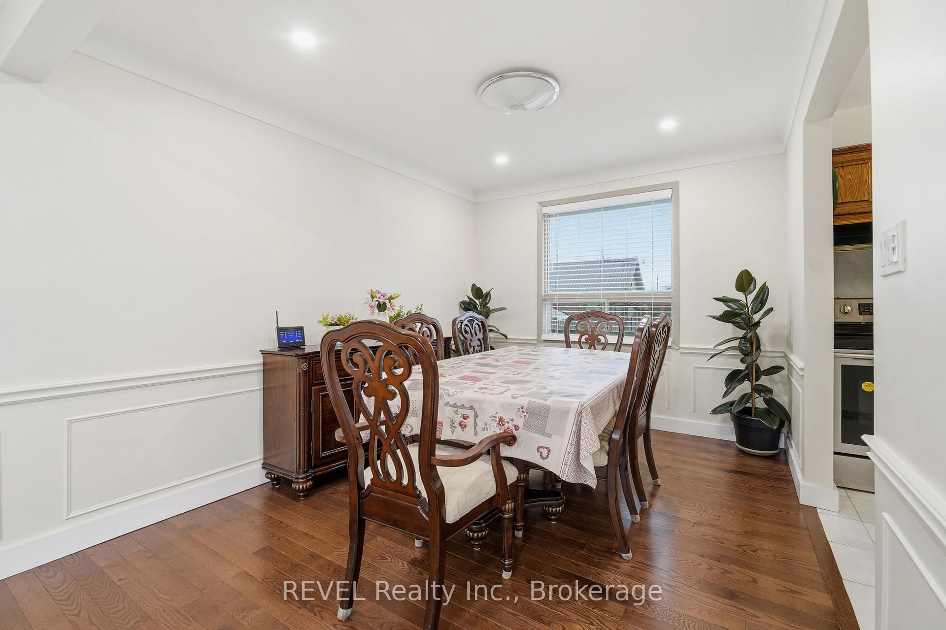 Photo 8 of 1 Laval Avenue, Welland, Lincoln/Crowland — HOMEH