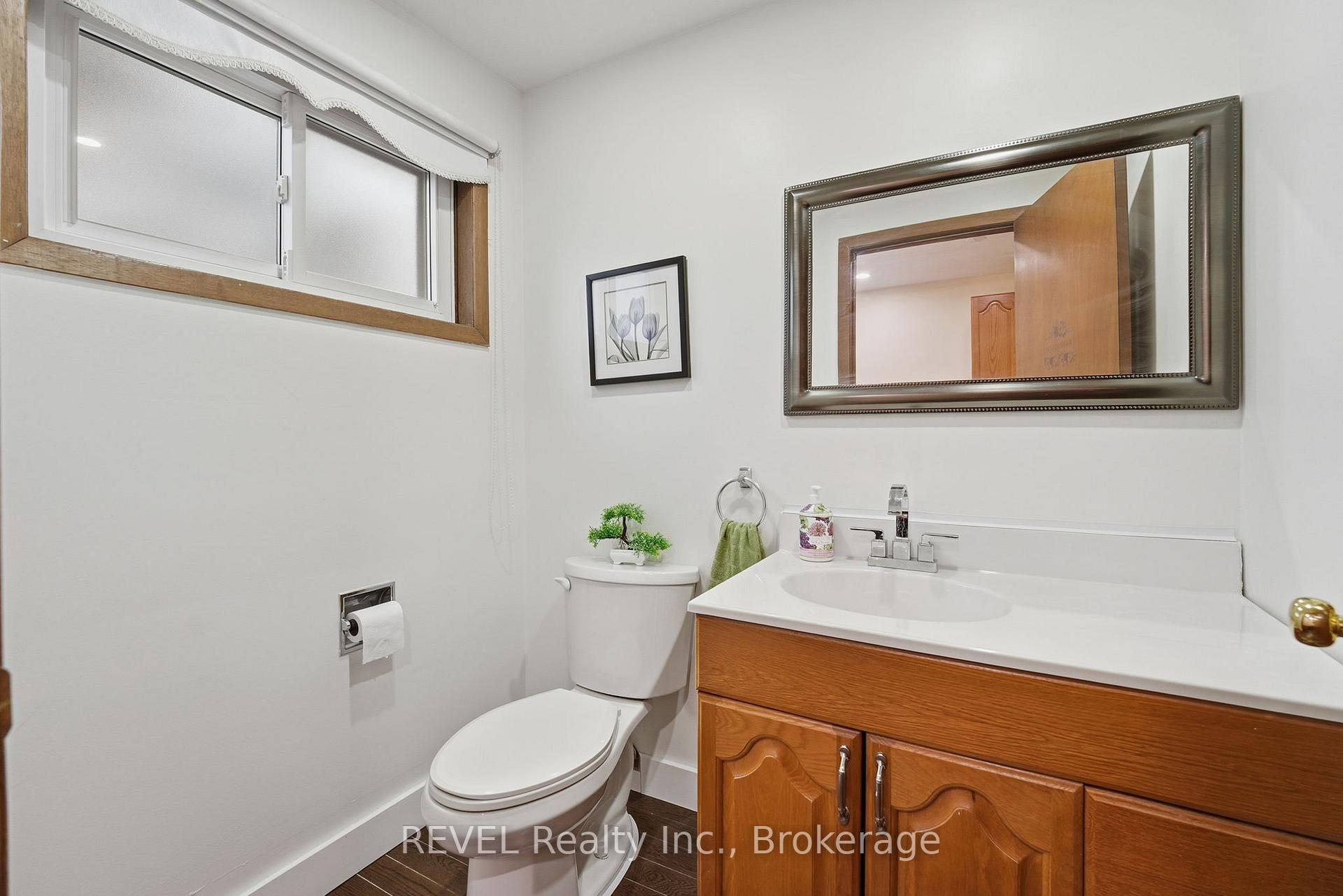 Photo 14 of 1 Laval Avenue, Welland, Lincoln/Crowland — HOMEH