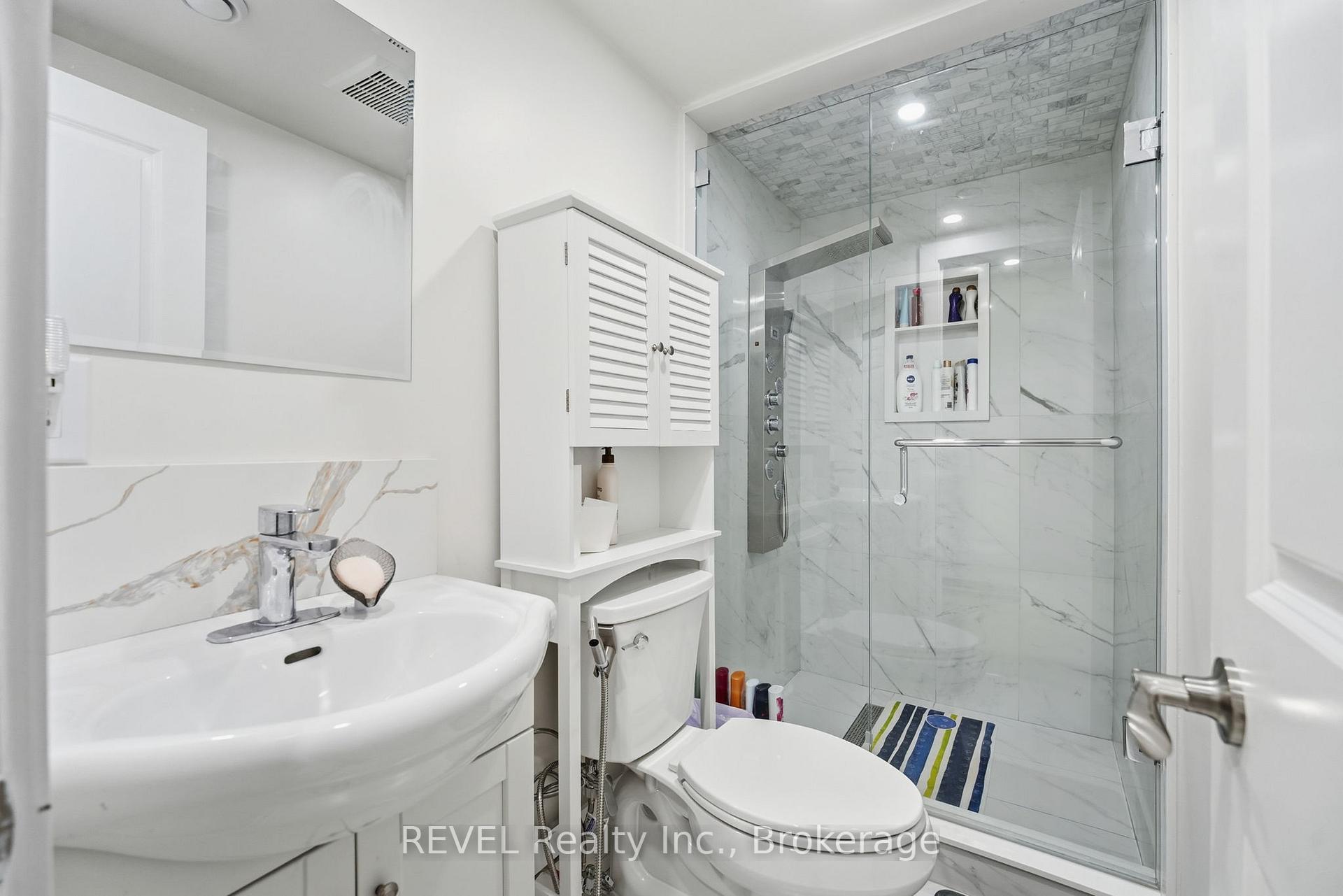 Photo 43 of 1 Laval Avenue, Welland, Lincoln/Crowland — HOMEH