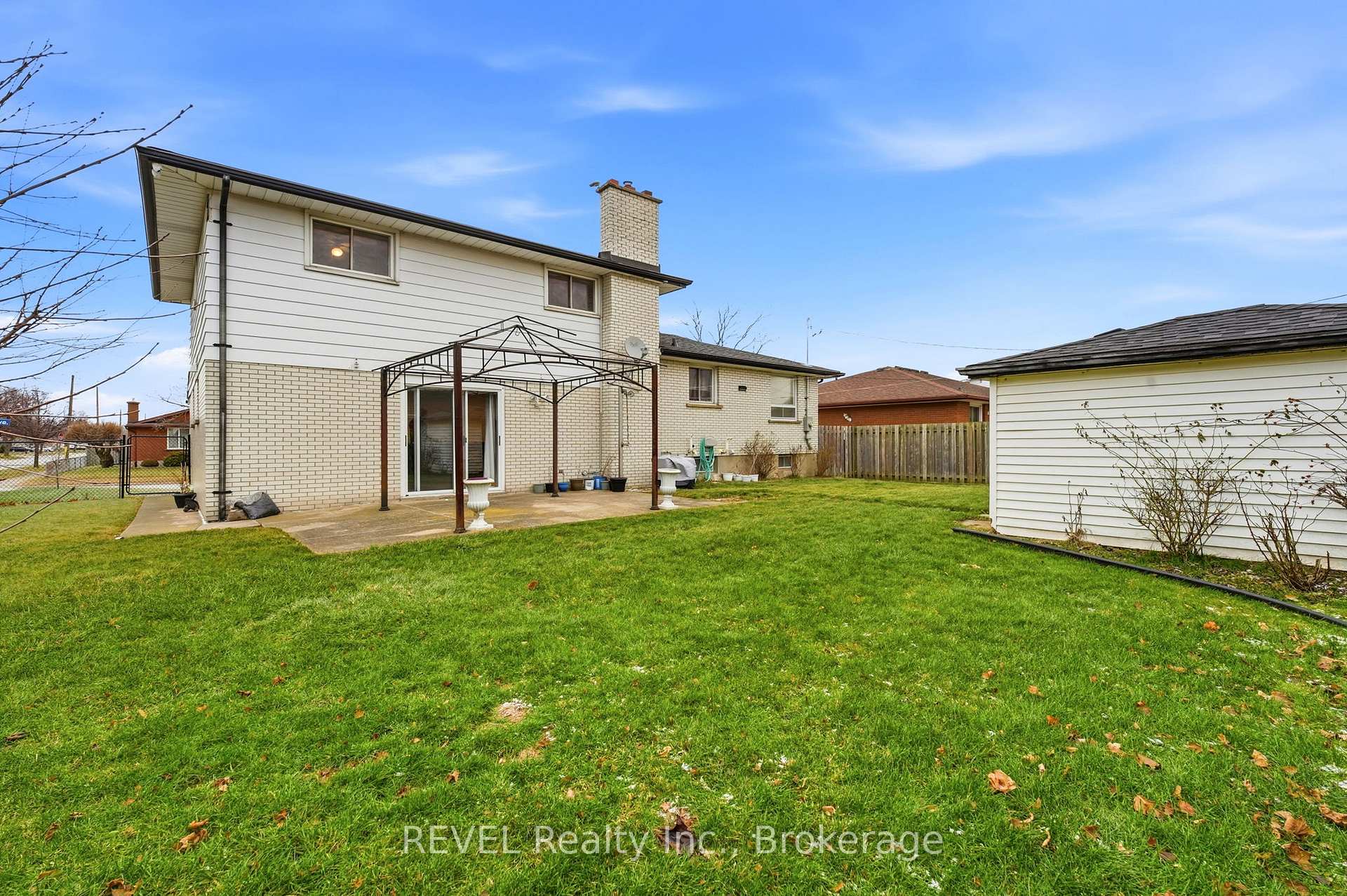 Photo 55 of 1 Laval Avenue, Welland, Lincoln/Crowland — HOMEH