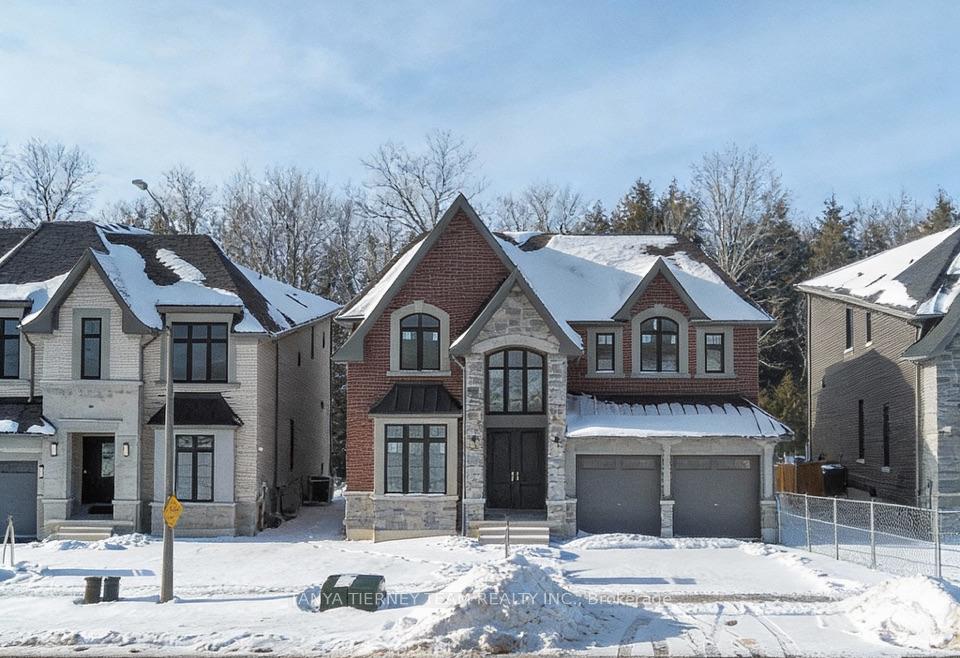 Photo 2 of 48 Carnwith Drive W, Whitby, Brooklin — HOMEH